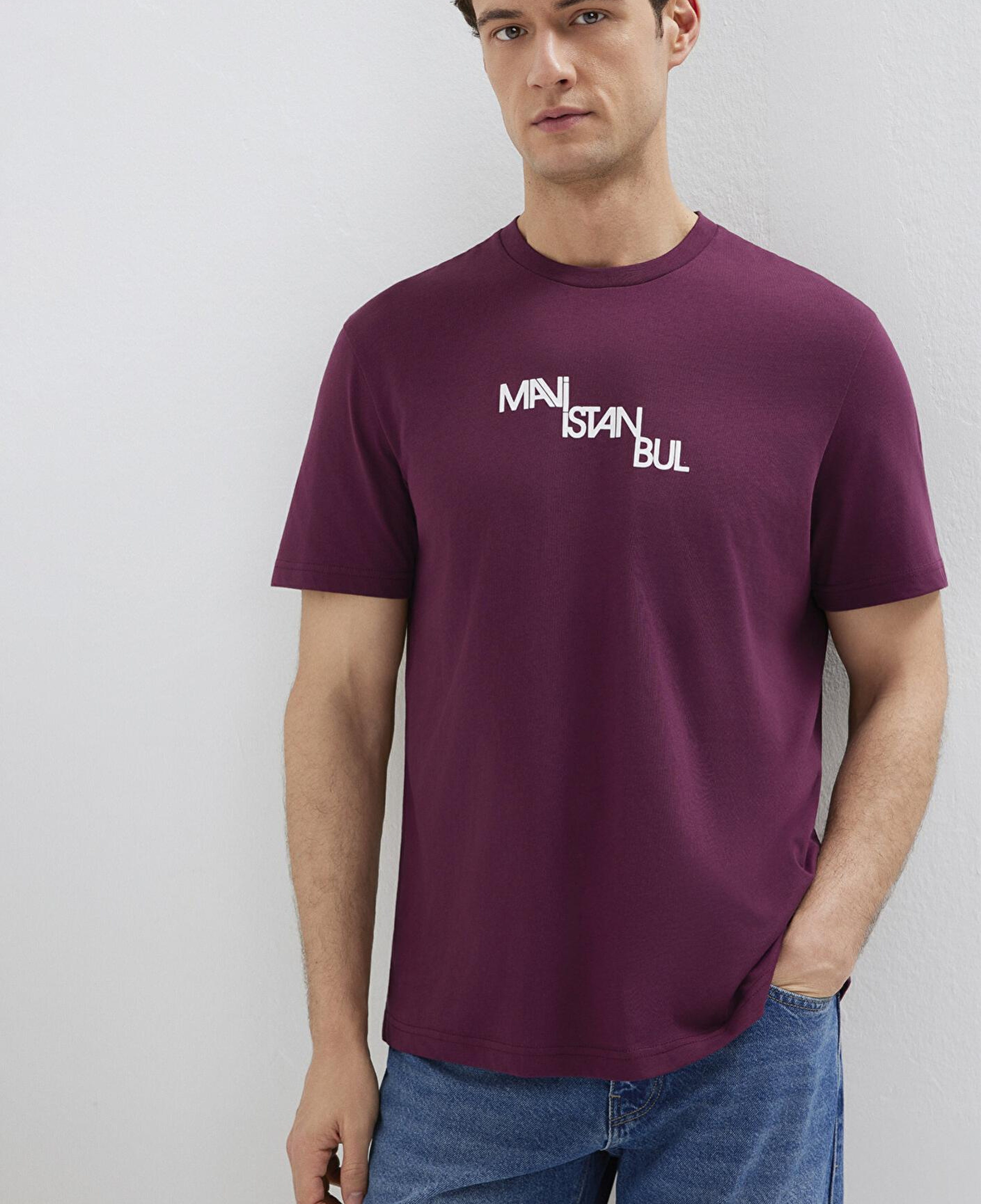 Mavi İstanbul Baskılı Mor Tişört Regular Fit / Normal Kesim 0612274-70670