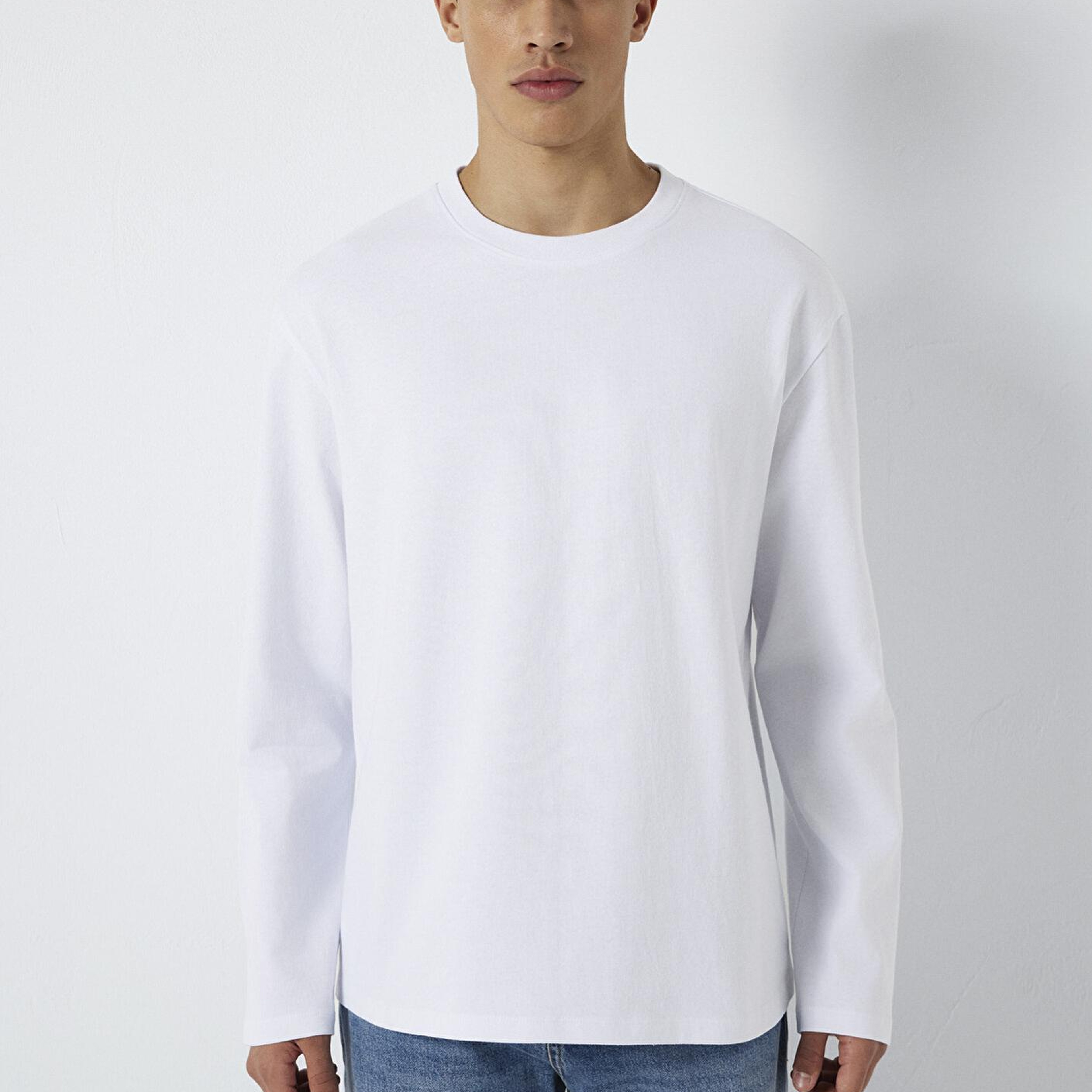 Mavi Uzun Kollu Beyaz Basic Tişört Loose Fit / Bol Rahat Kesim 0613170-620