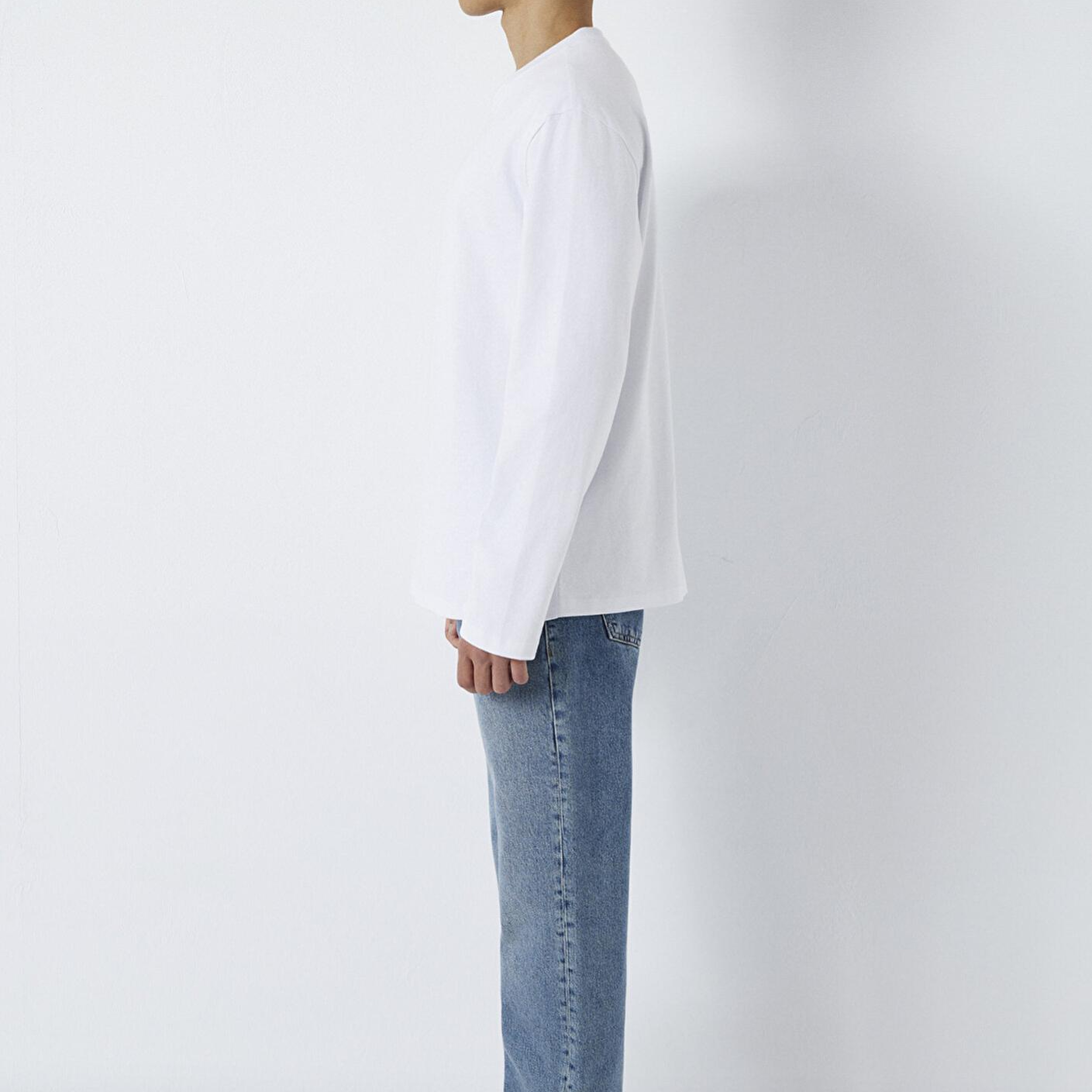 Mavi Uzun Kollu Beyaz Basic Tişört Loose Fit / Bol Rahat Kesim 0613170-620