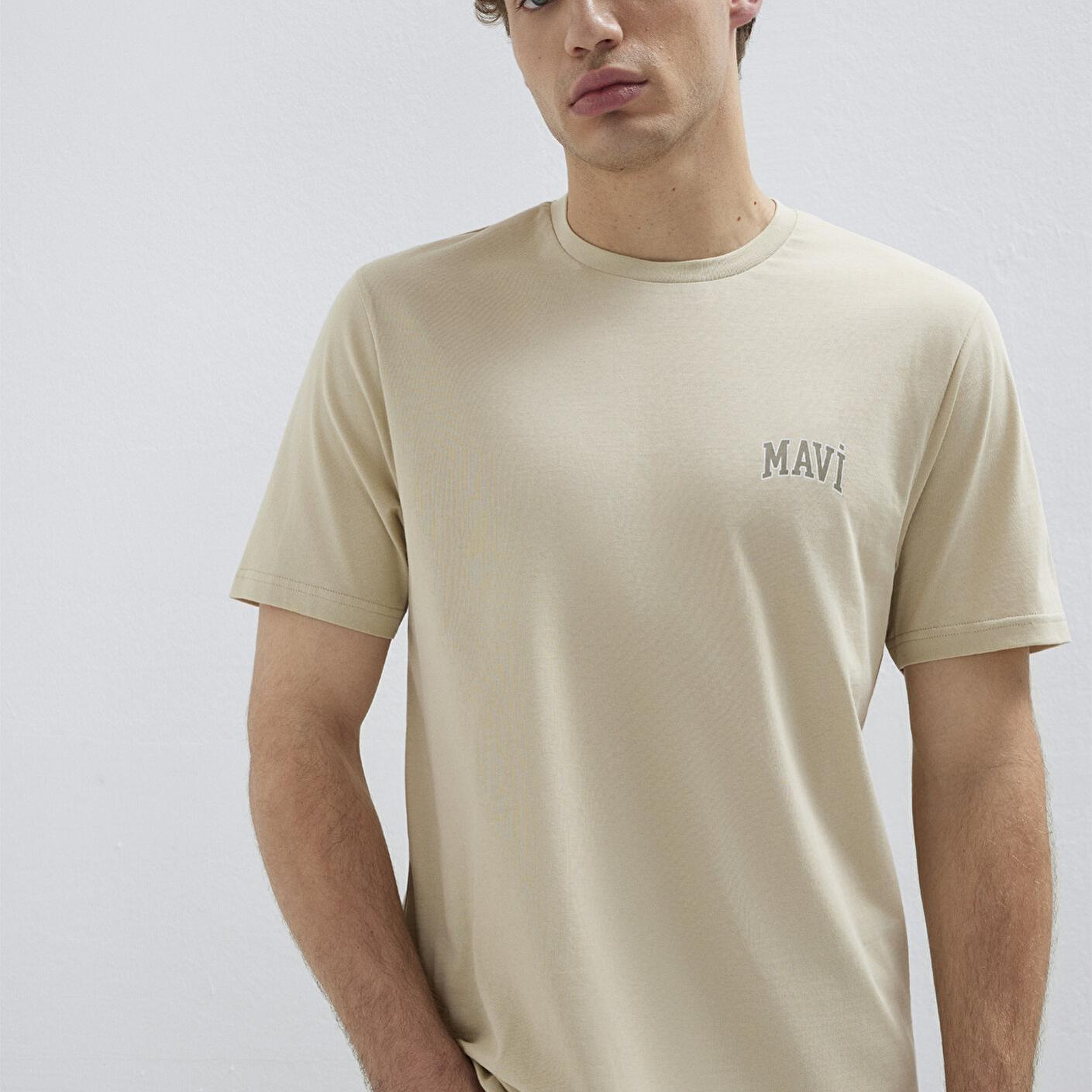 Mavi Mavi Logo Baskılı Bej Tişört Regular Fit / Normal Kesim 0611714-70325