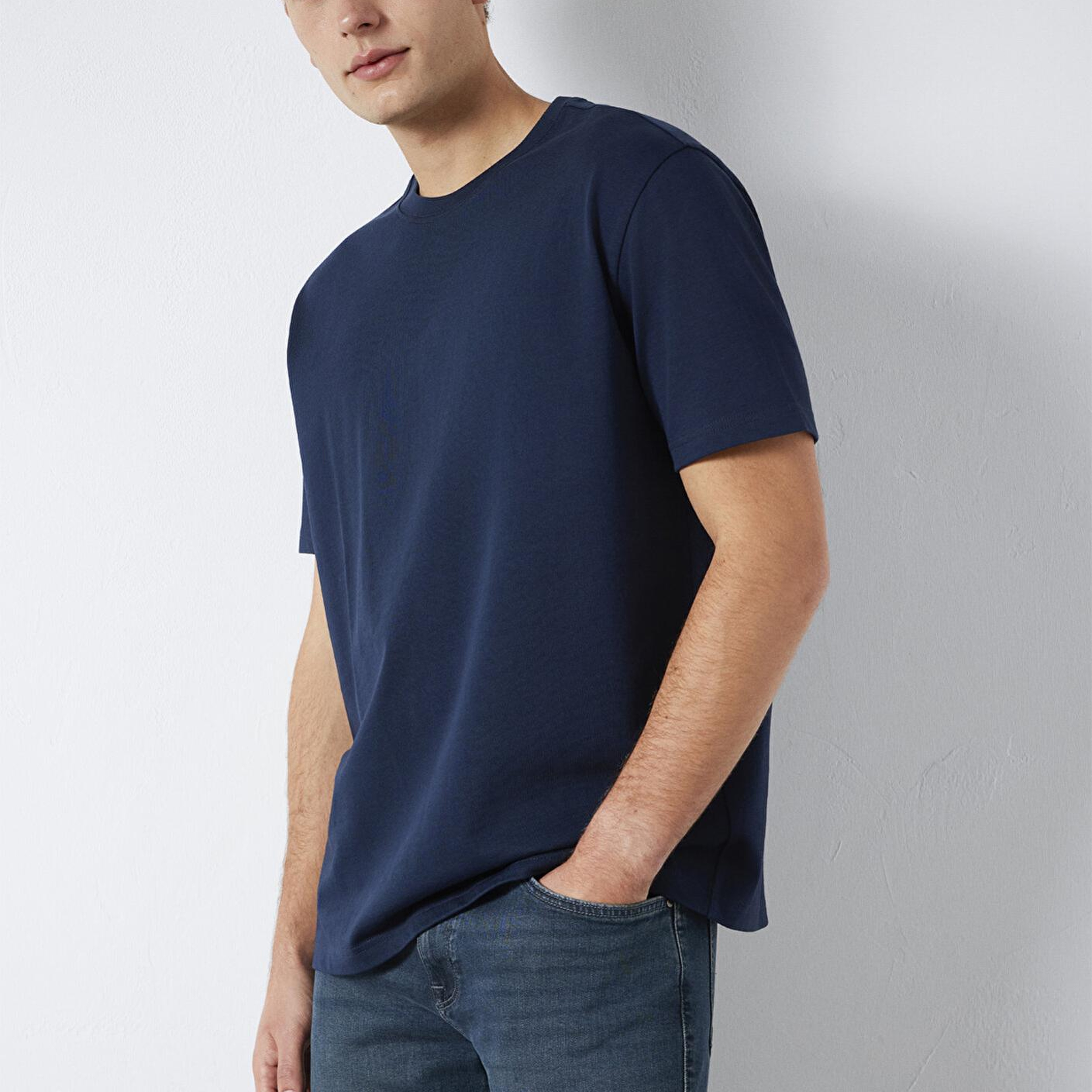 Mavi Bisiklet Yaka Lacivert Basic Tişört Loose Fit / Bol Rahat Kesim 0611596-70497