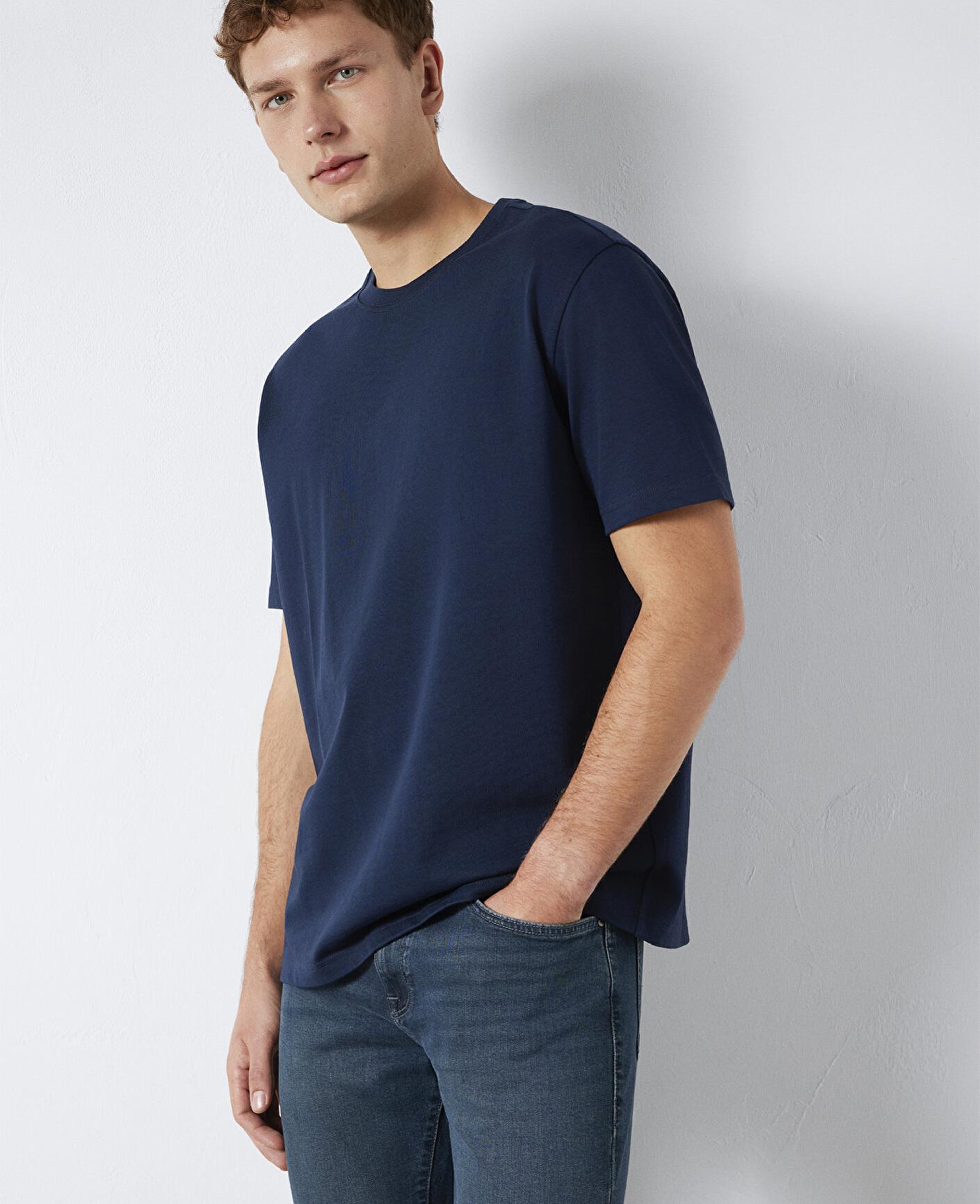 Mavi Bisiklet Yaka Lacivert Basic Tişört Loose Fit / Bol Rahat Kesim 0611596-70497