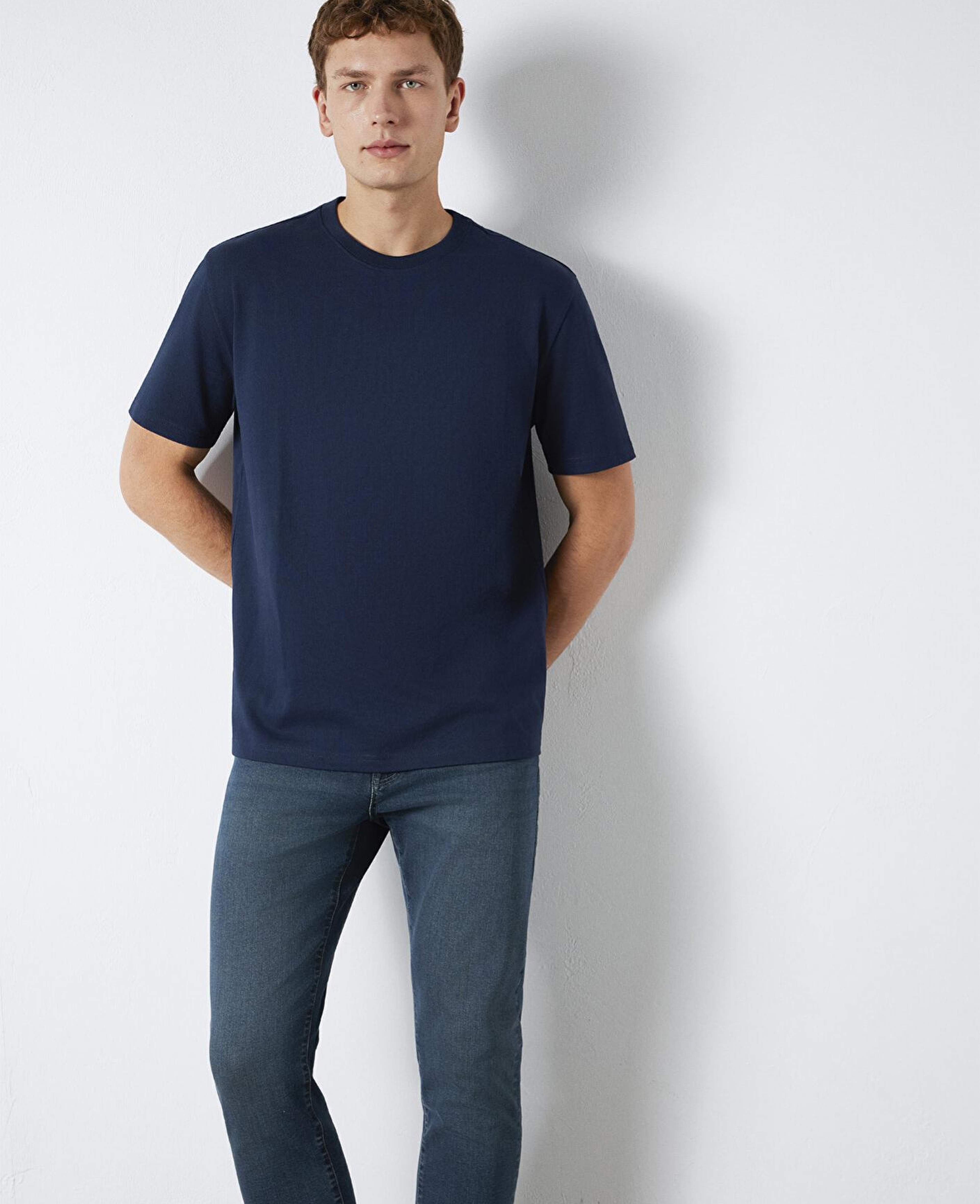 Mavi Bisiklet Yaka Lacivert Basic Tişört Loose Fit / Bol Rahat Kesim 0611596-70497