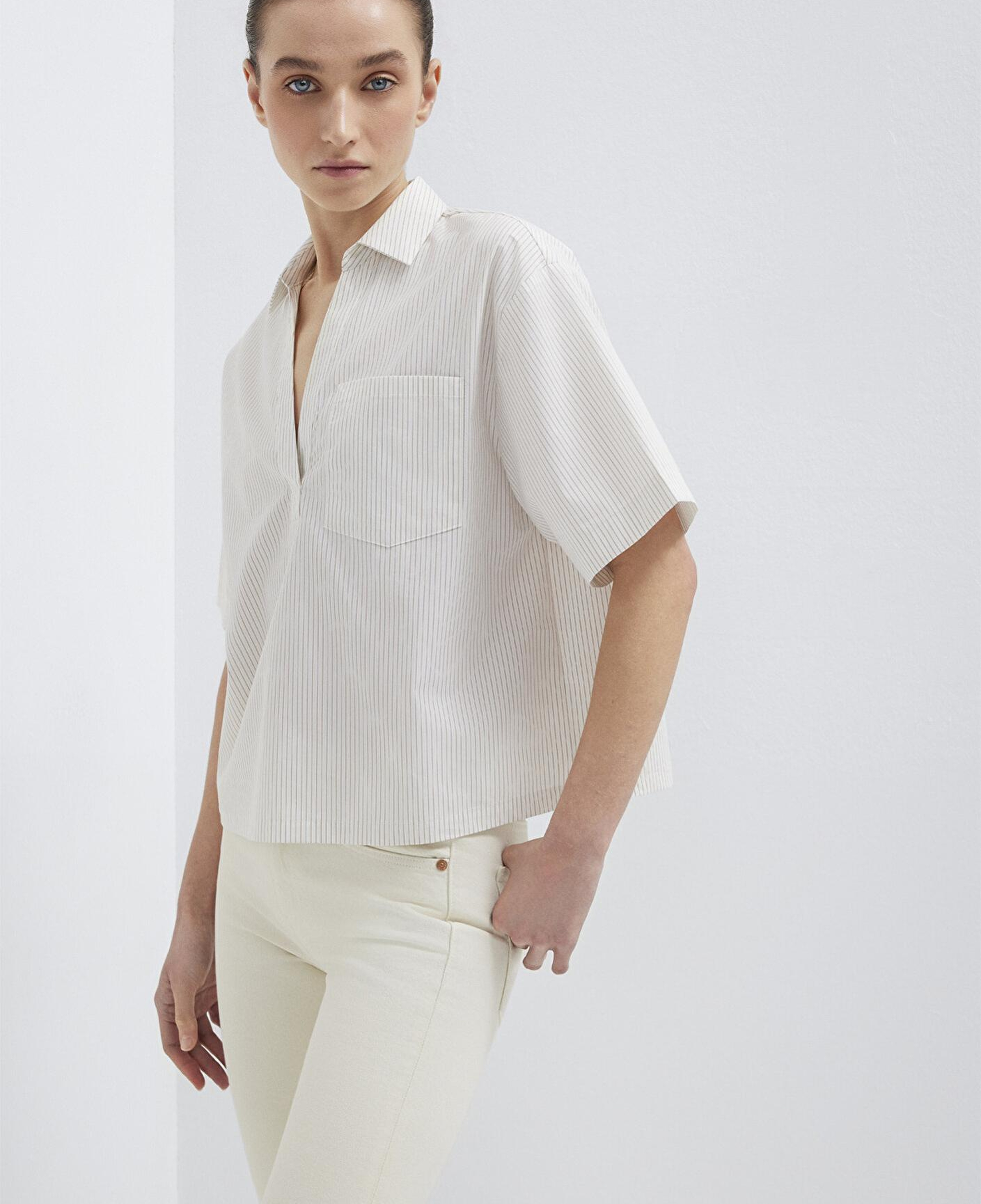 Mavi Kısa Kollu Cepli Ekru Bluz 1211377-82759