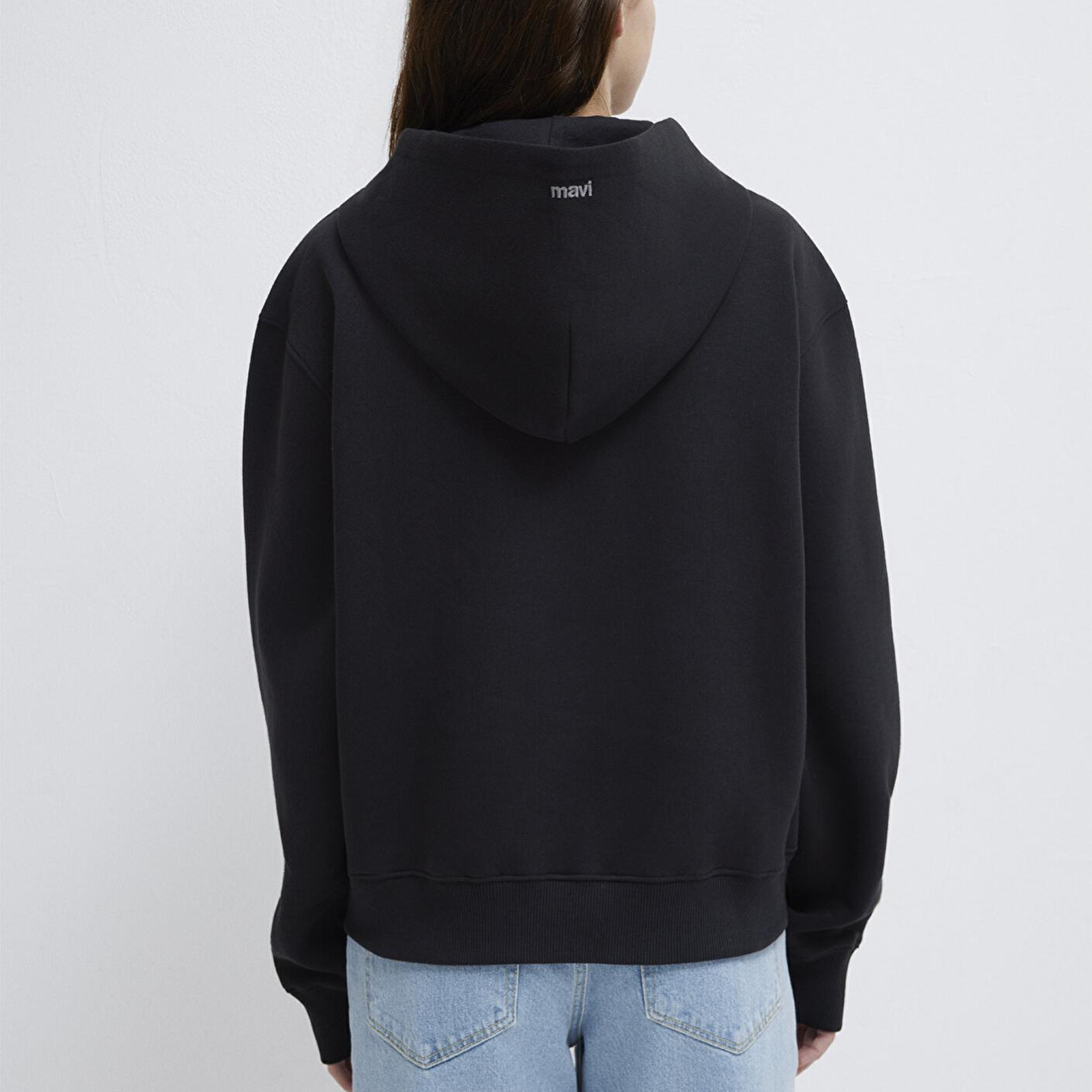 Mavi Mavi Logo Nakış Detaylı Kapüşonlu Siyah Sweatshirt 1S10532-900