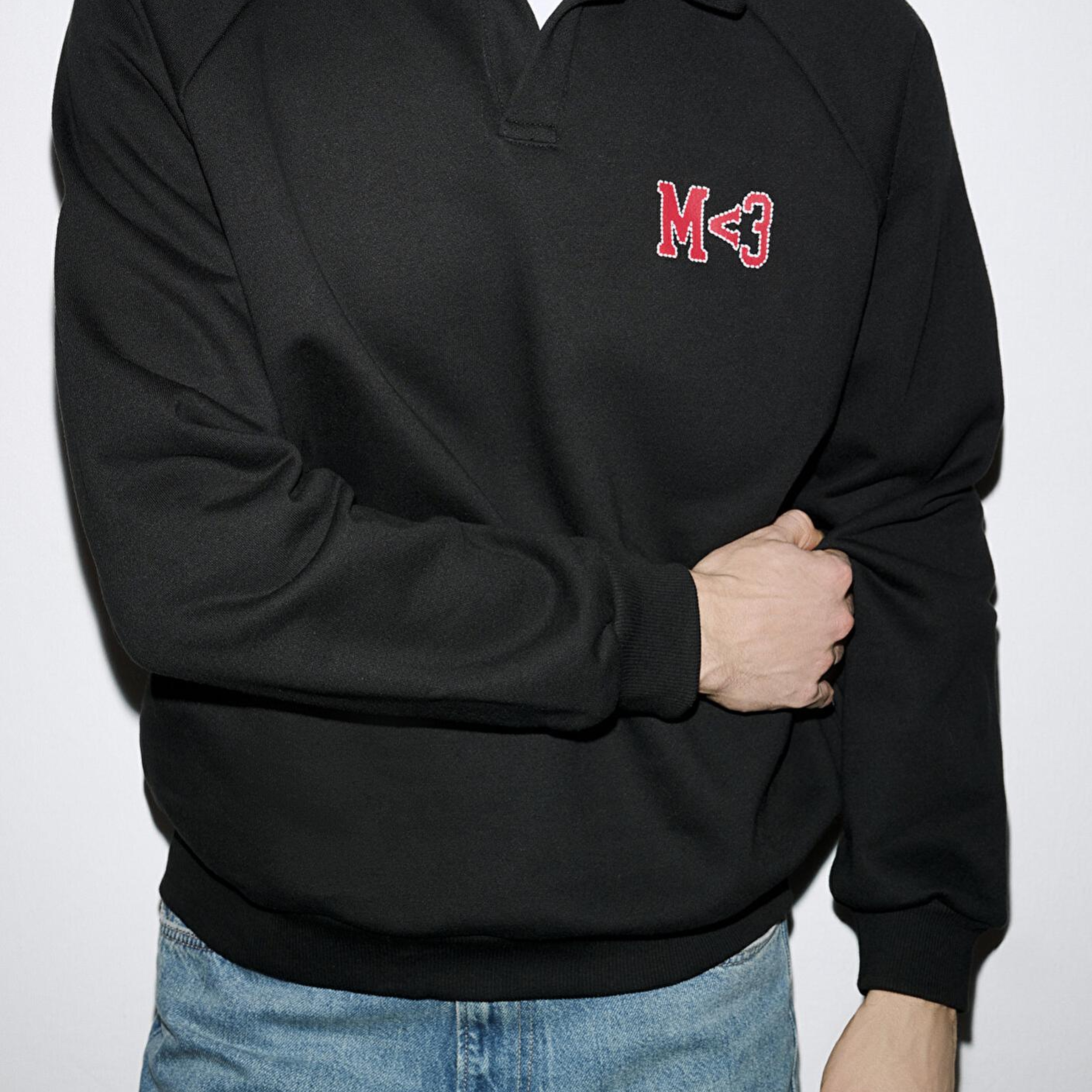 Mavi M Kalp İşlemeli Polo Yaka Siyah  Sweatshirt 0S10578-900