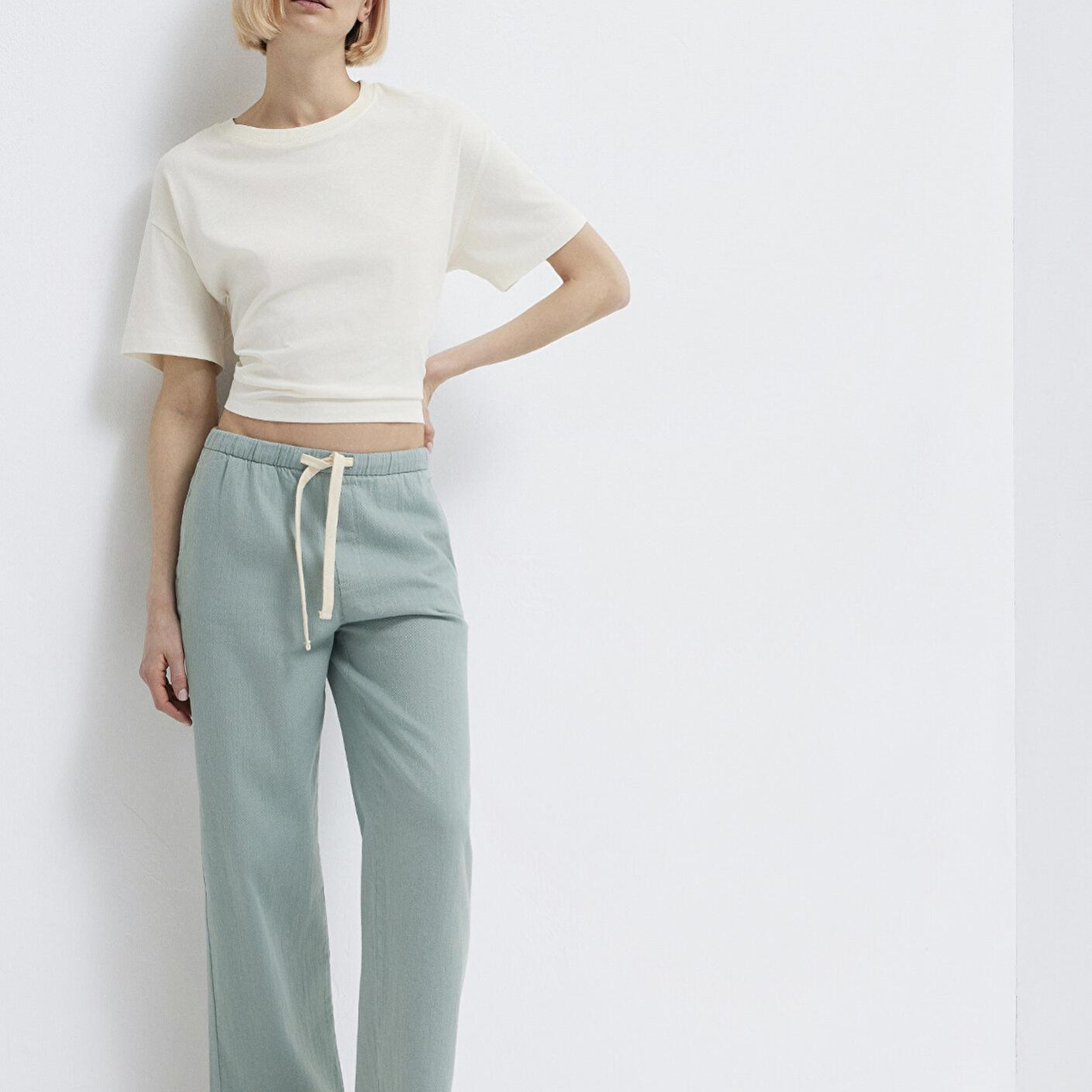 Mavi Bağcık Detaylı Yeşil Pantolon 1011203-70113