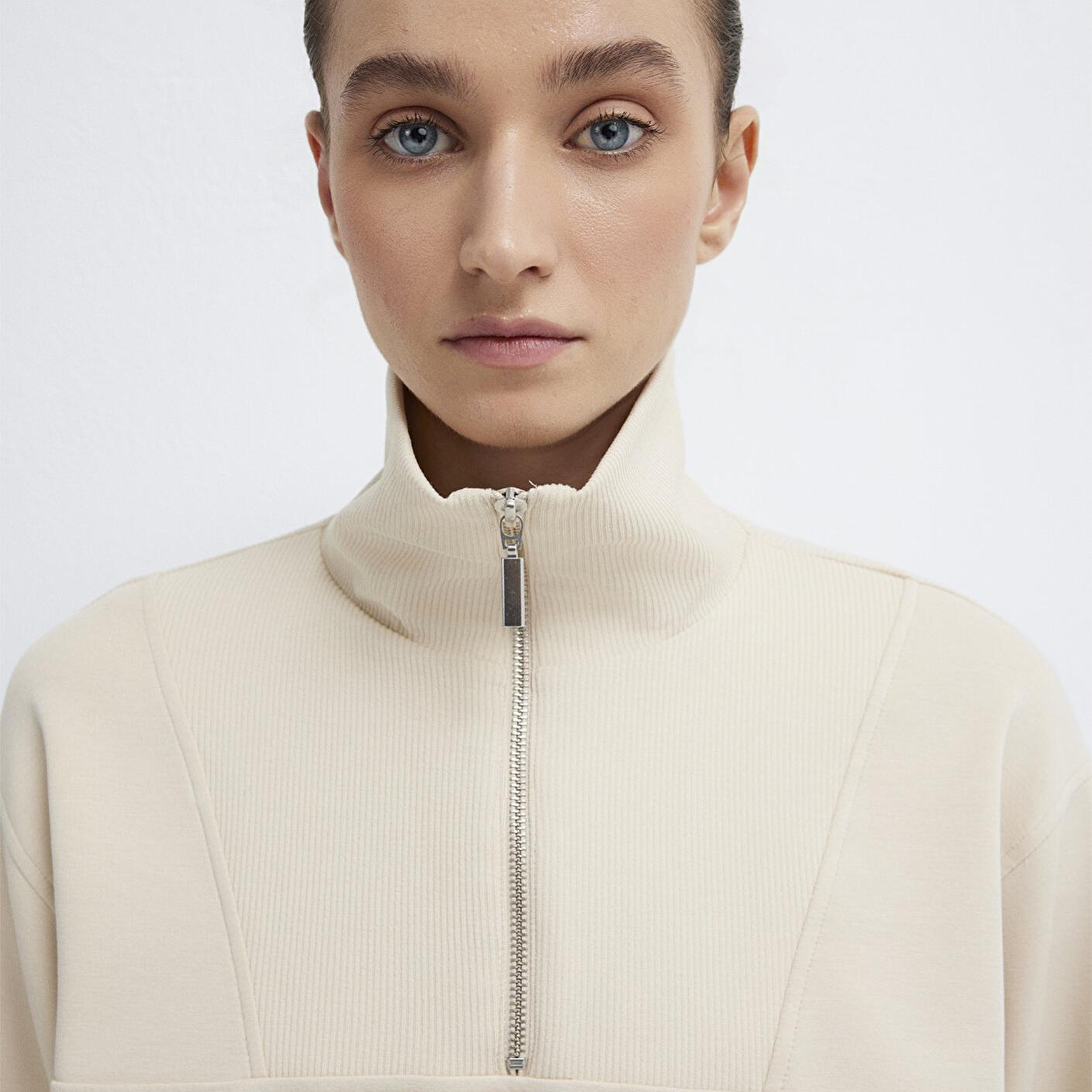 Mavi Yarı Fermuarlı Ekru (TENCEL™) Sweatshirt 1S10488-70005