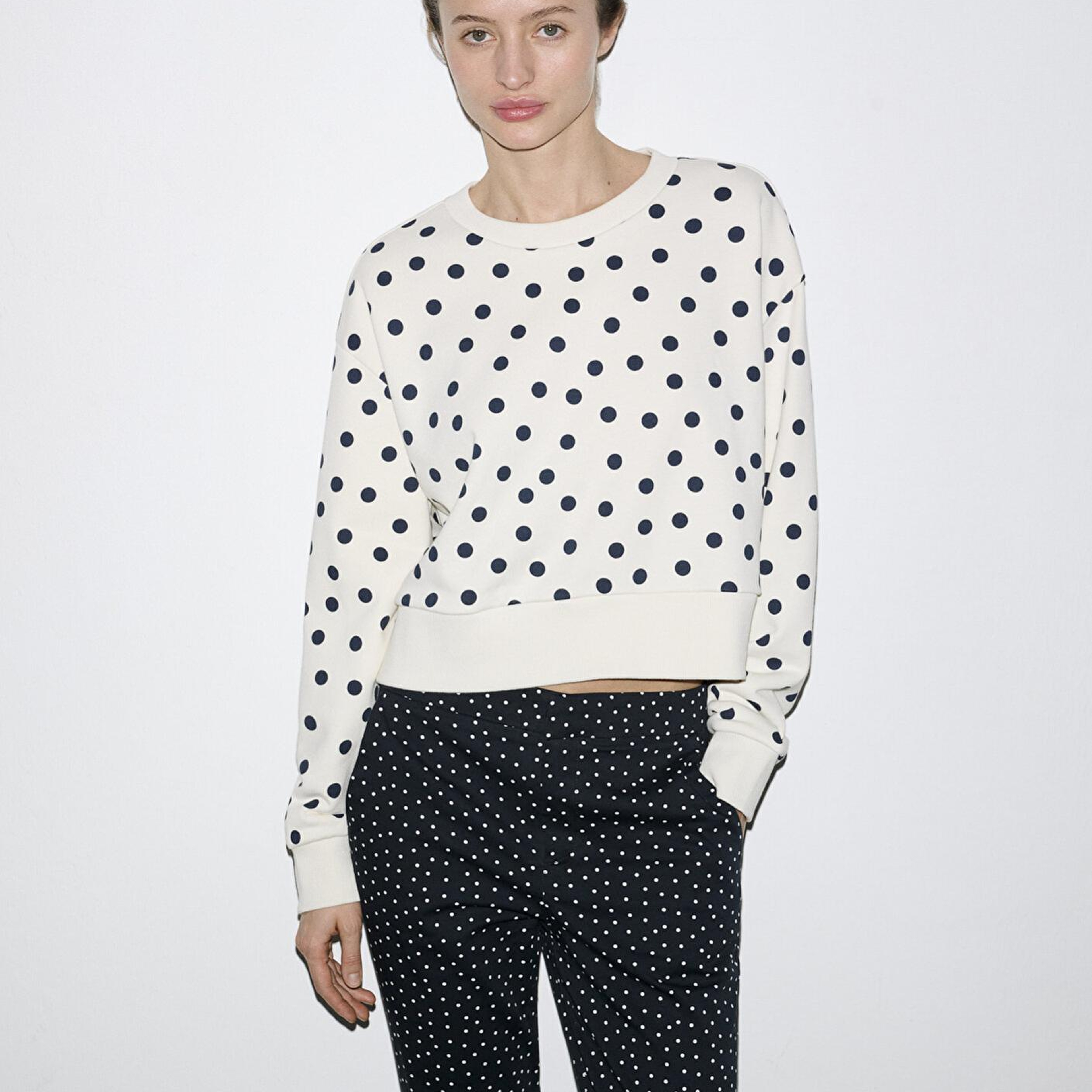 Mavi Lacivert Puantiyeli Ekru Sweatshirt 1S10534-91576