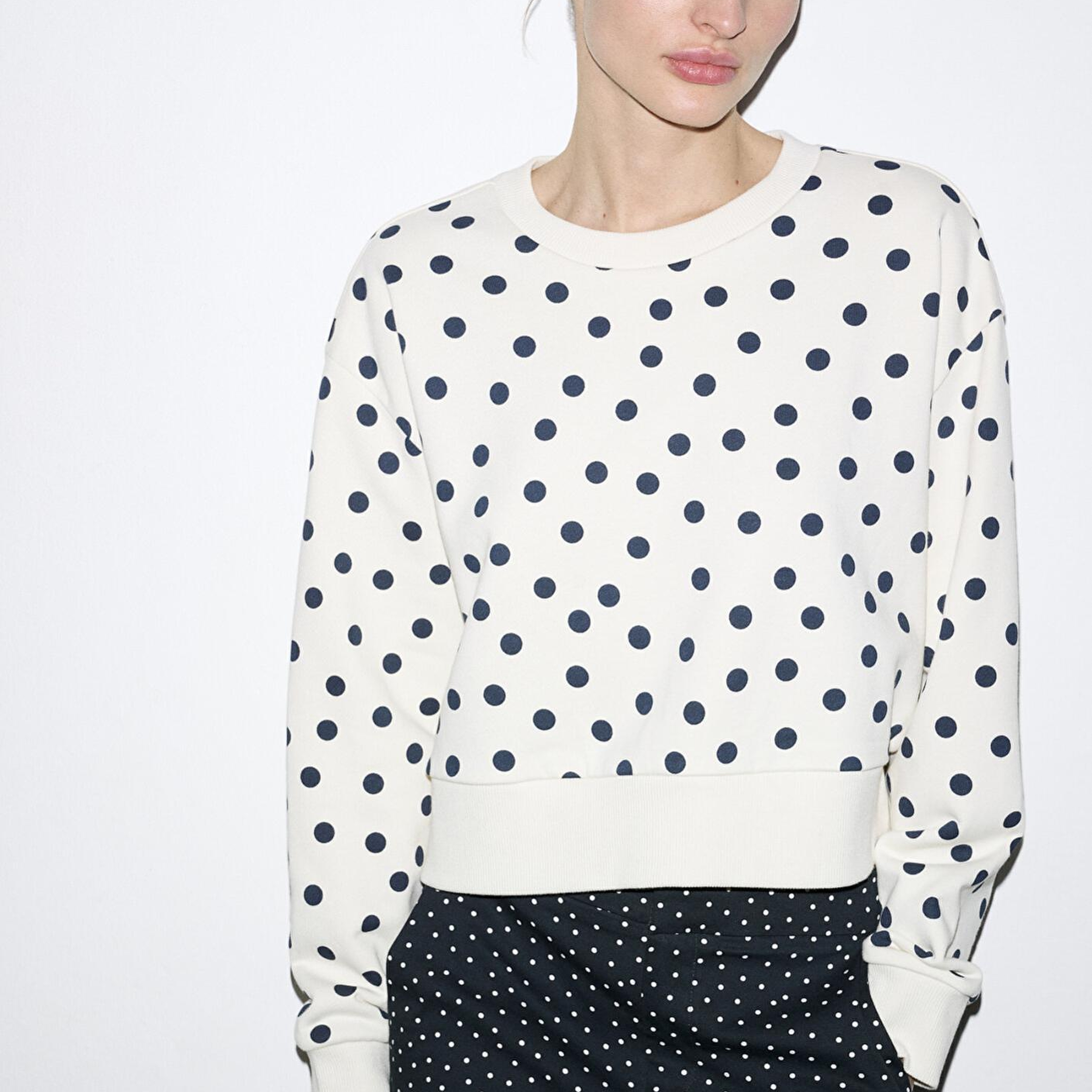 Mavi Lacivert Puantiyeli Ekru Sweatshirt 1S10534-91576