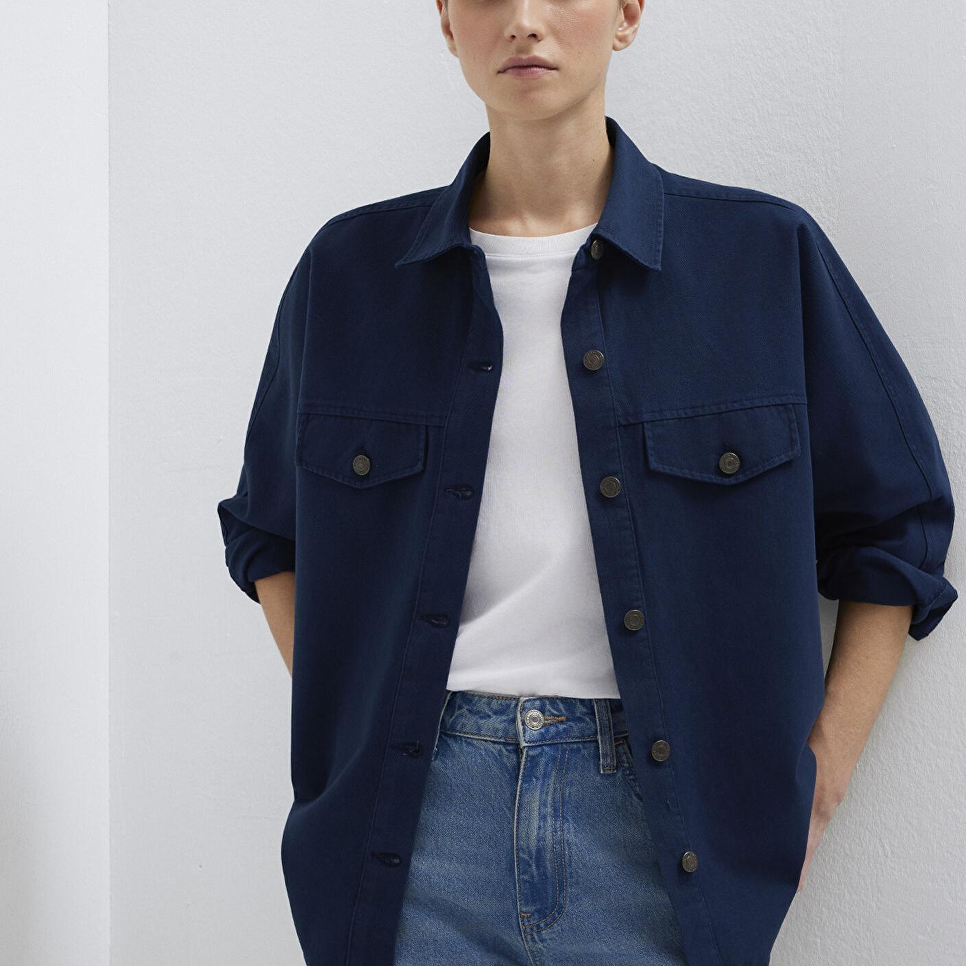 Mavi Cep Detaylı Lacivert Gömlek Oversize / Geniş Kesim 1211181-82318