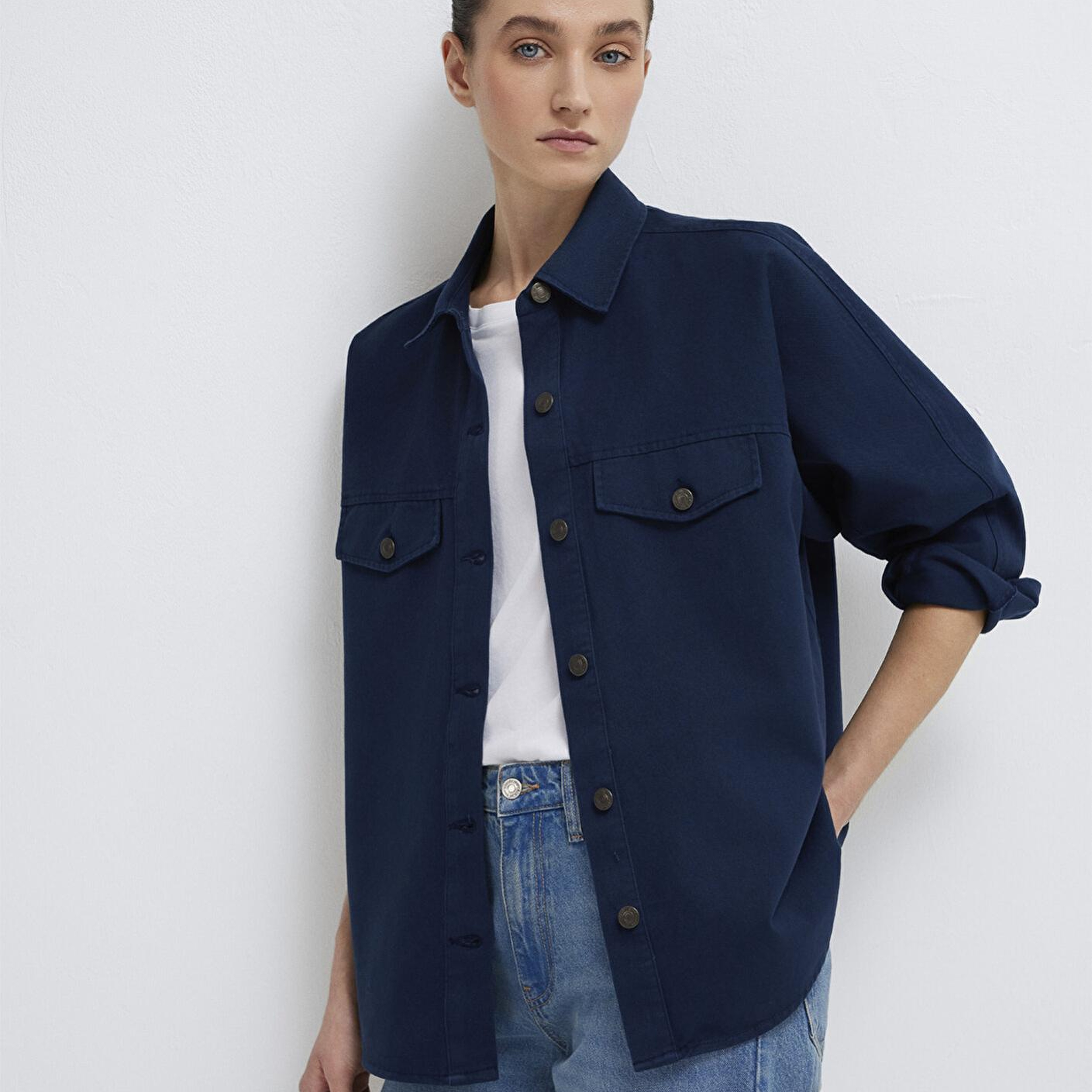 Mavi Cep Detaylı Lacivert Gömlek Oversize / Geniş Kesim 1211181-82318