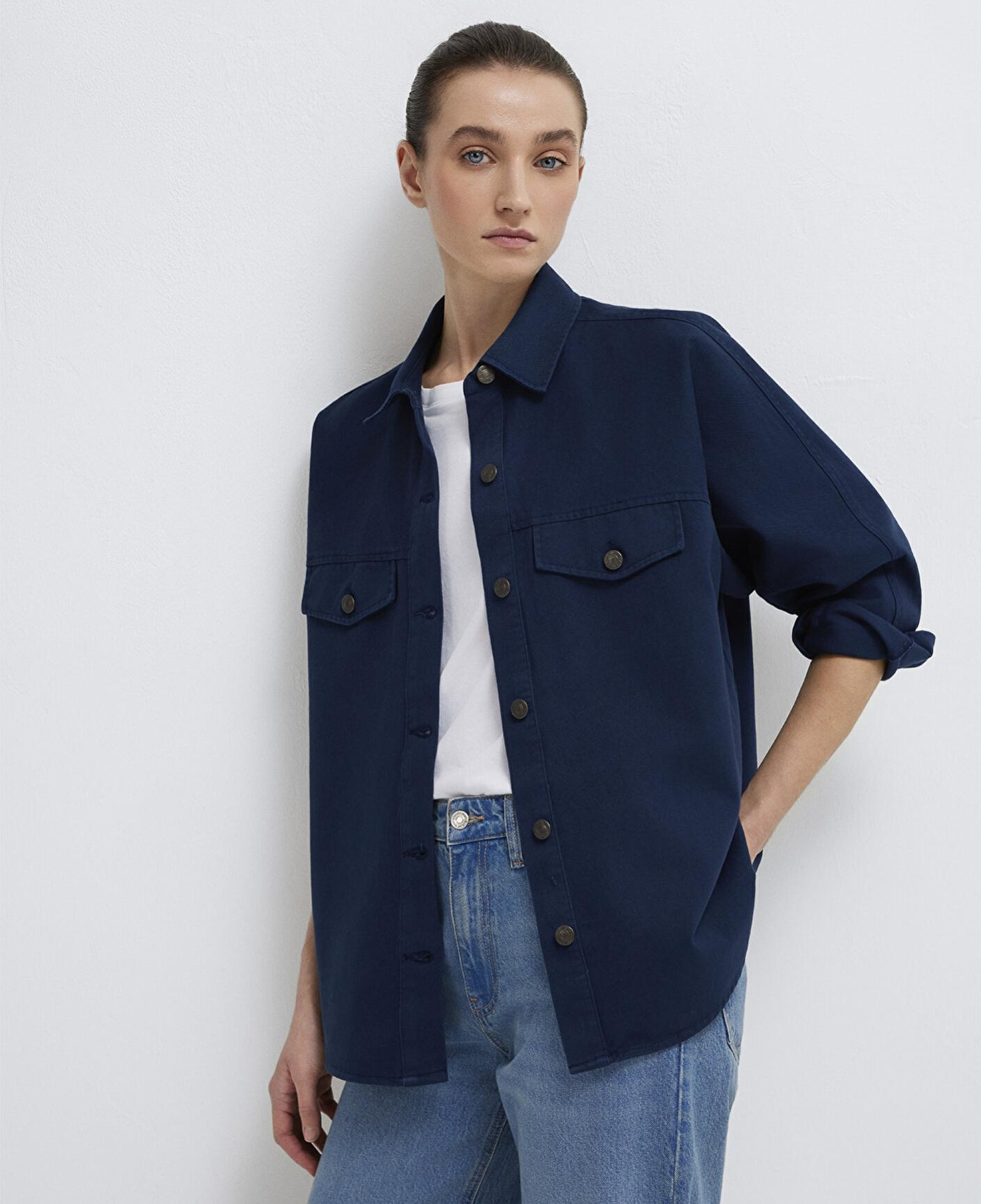 Mavi Cep Detaylı Lacivert Gömlek Oversize / Geniş Kesim 1211181-82318