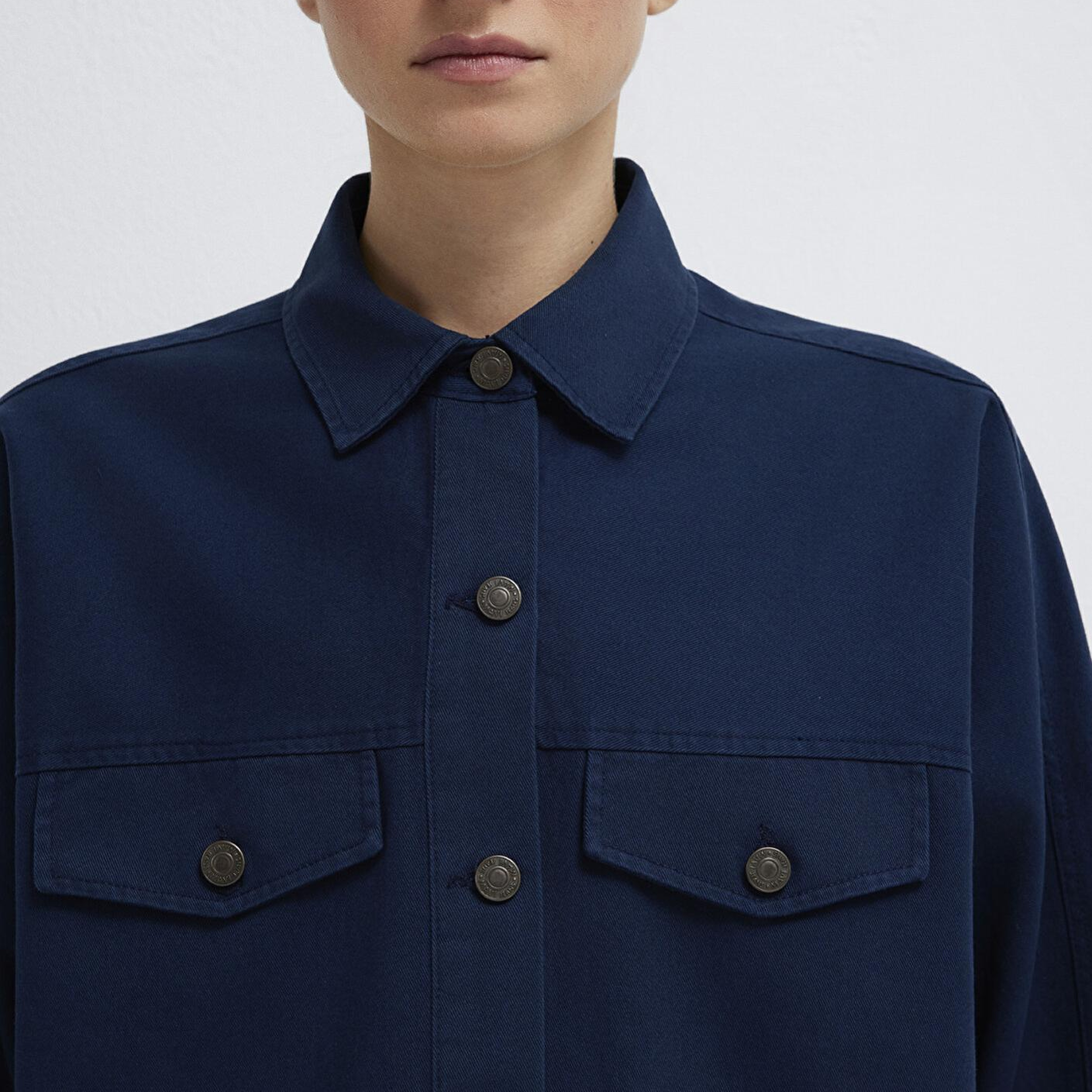 Mavi Cep Detaylı Lacivert Gömlek Oversize / Geniş Kesim 1211181-82318