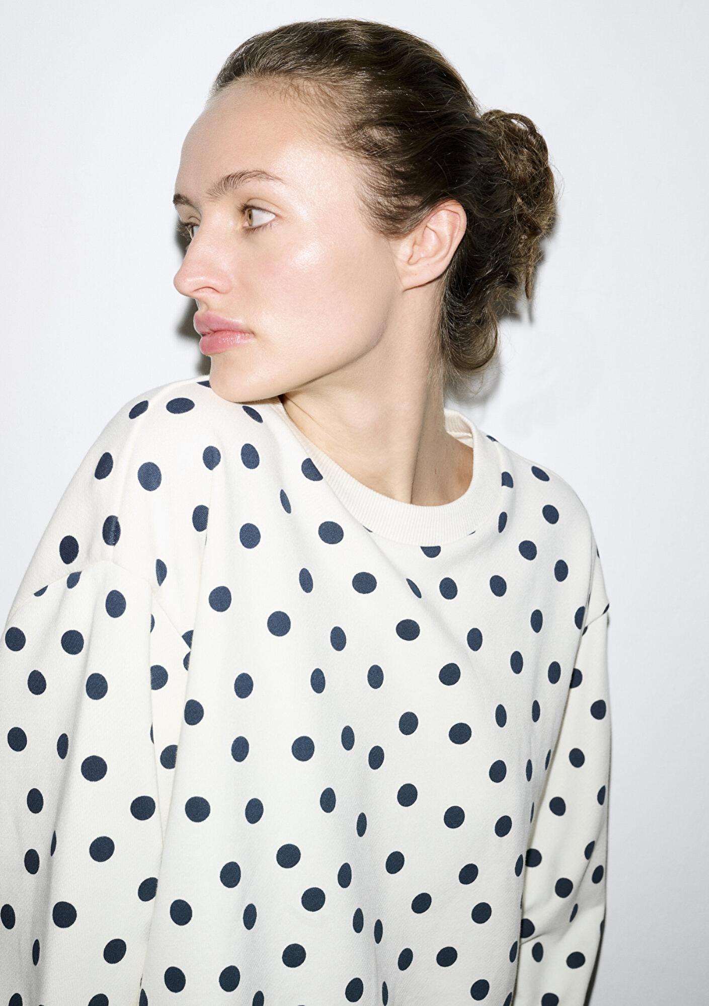 Mavi Lacivert Puantiyeli Ekru Sweatshirt 1S10534-91576