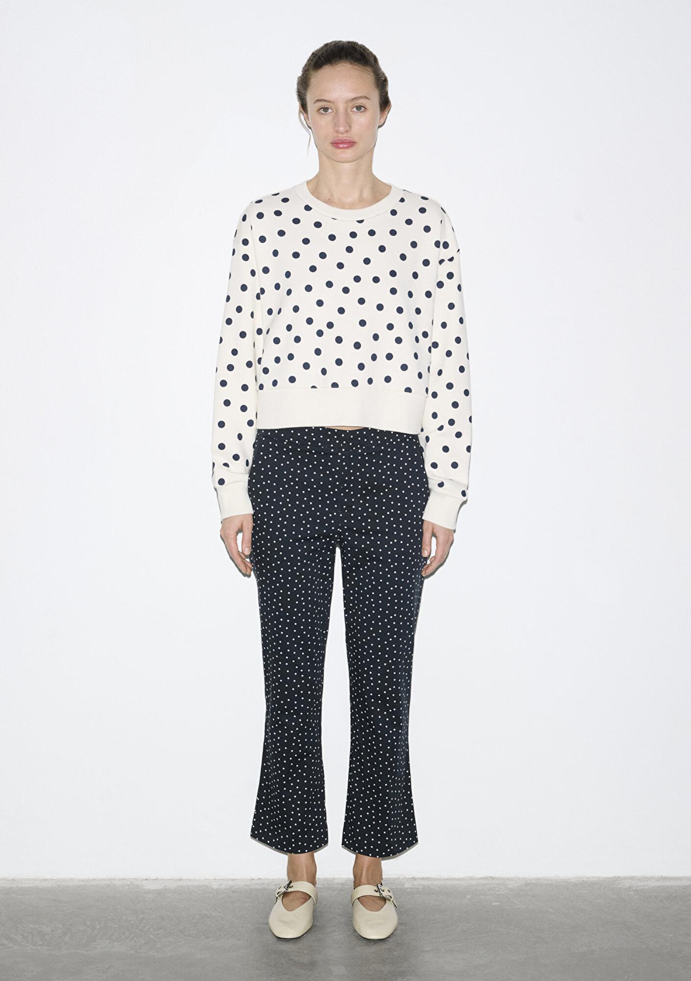 Mavi Lacivert Puantiyeli Ekru Sweatshirt 1S10534-91576