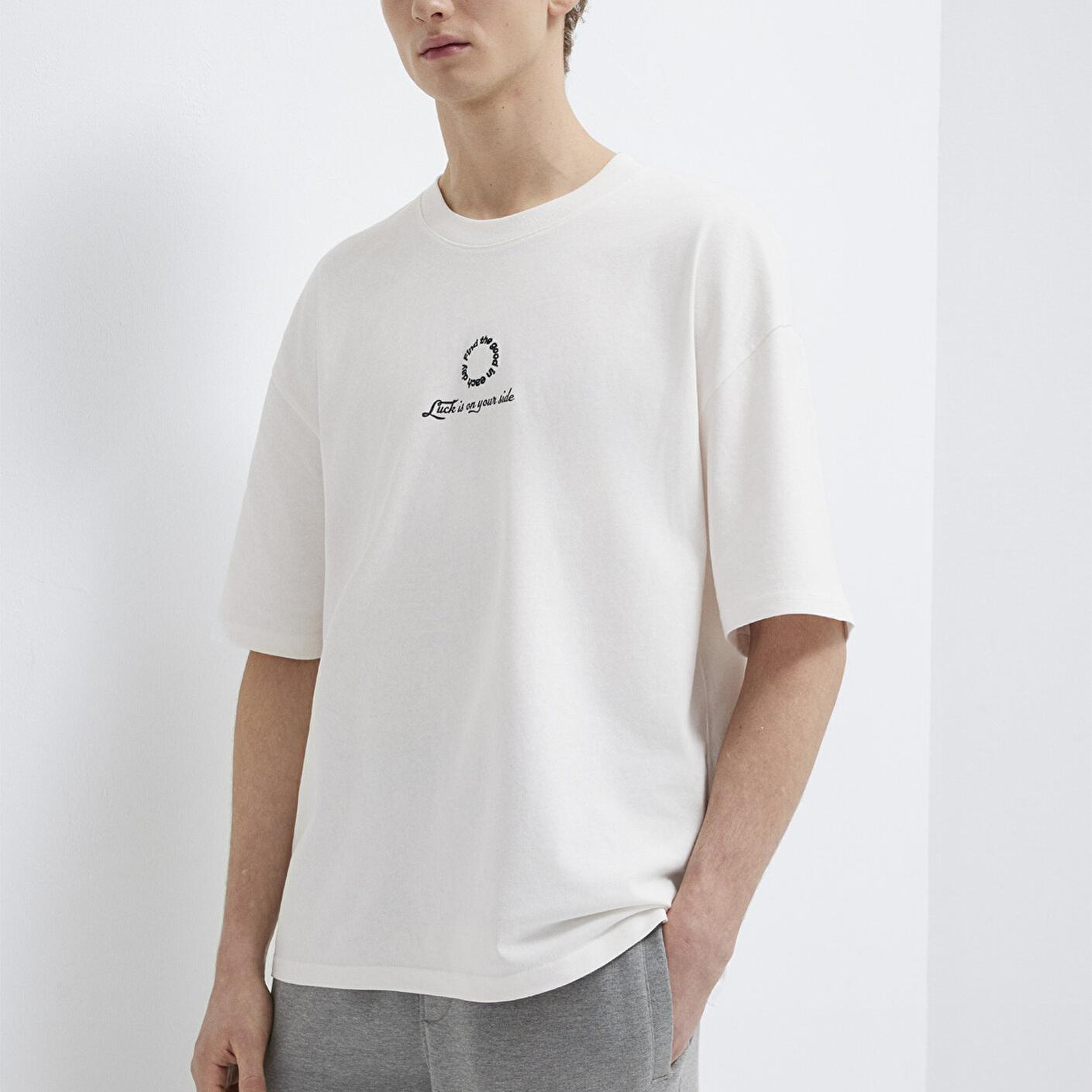 Mavi Luck Is In Your Side Baskılı Ekru Tişört Oversize / Geniş Kesim 0613183-70057