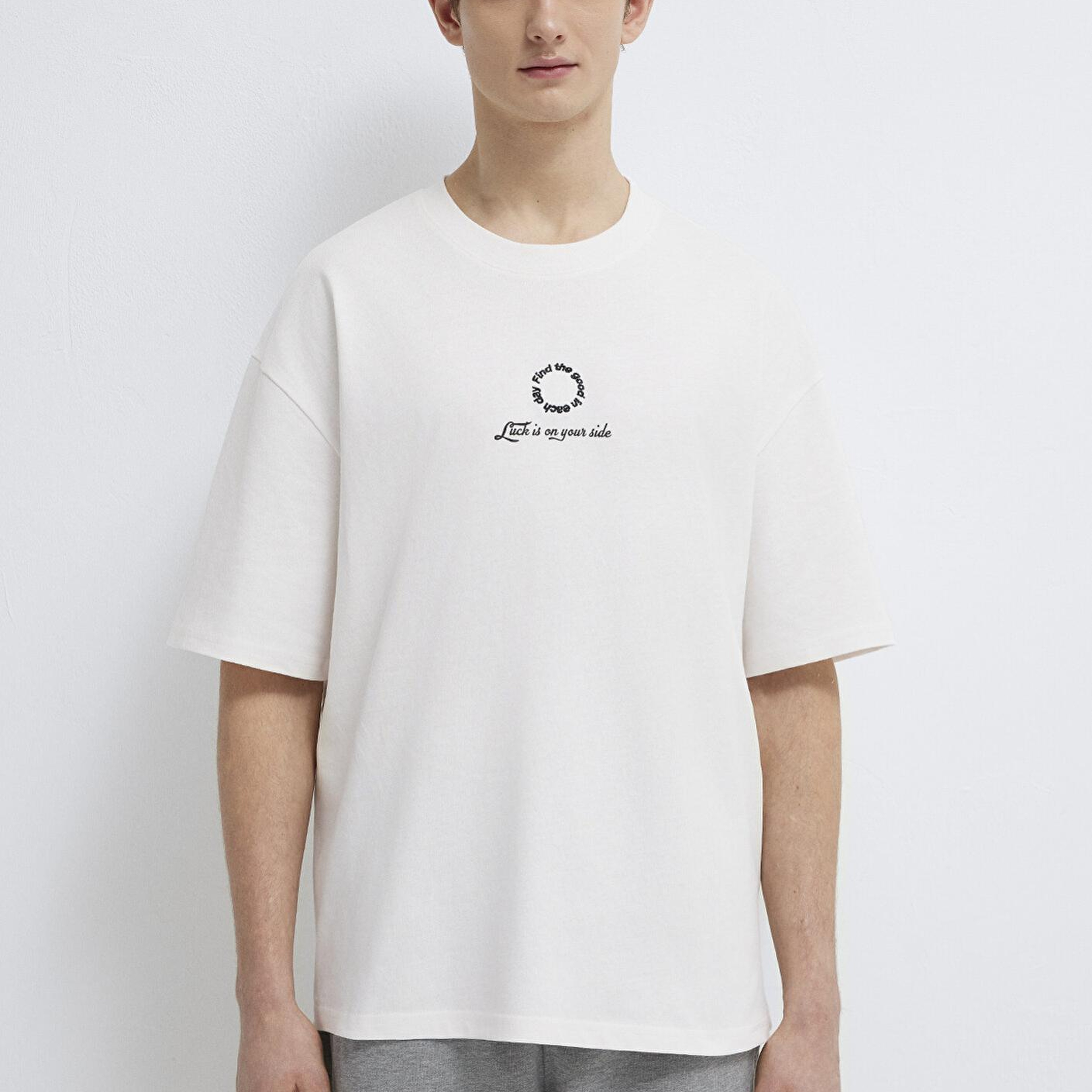 Mavi Luck Is In Your Side Baskılı Ekru Tişört Oversize / Geniş Kesim 0613183-70057