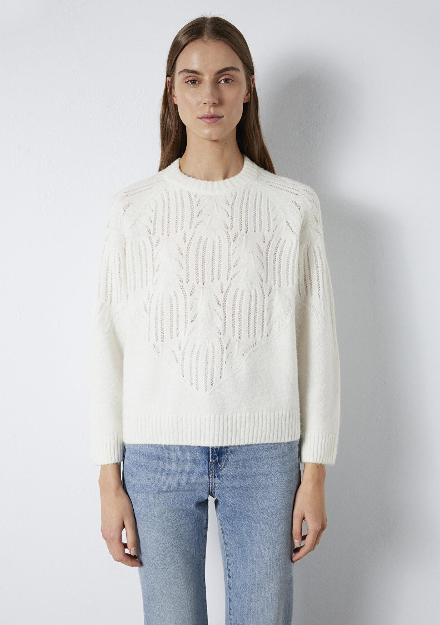 Mavi Örme Detaylı Ekru Kazak Loose Fit / Bol Rahat Kesim 1710852-70057