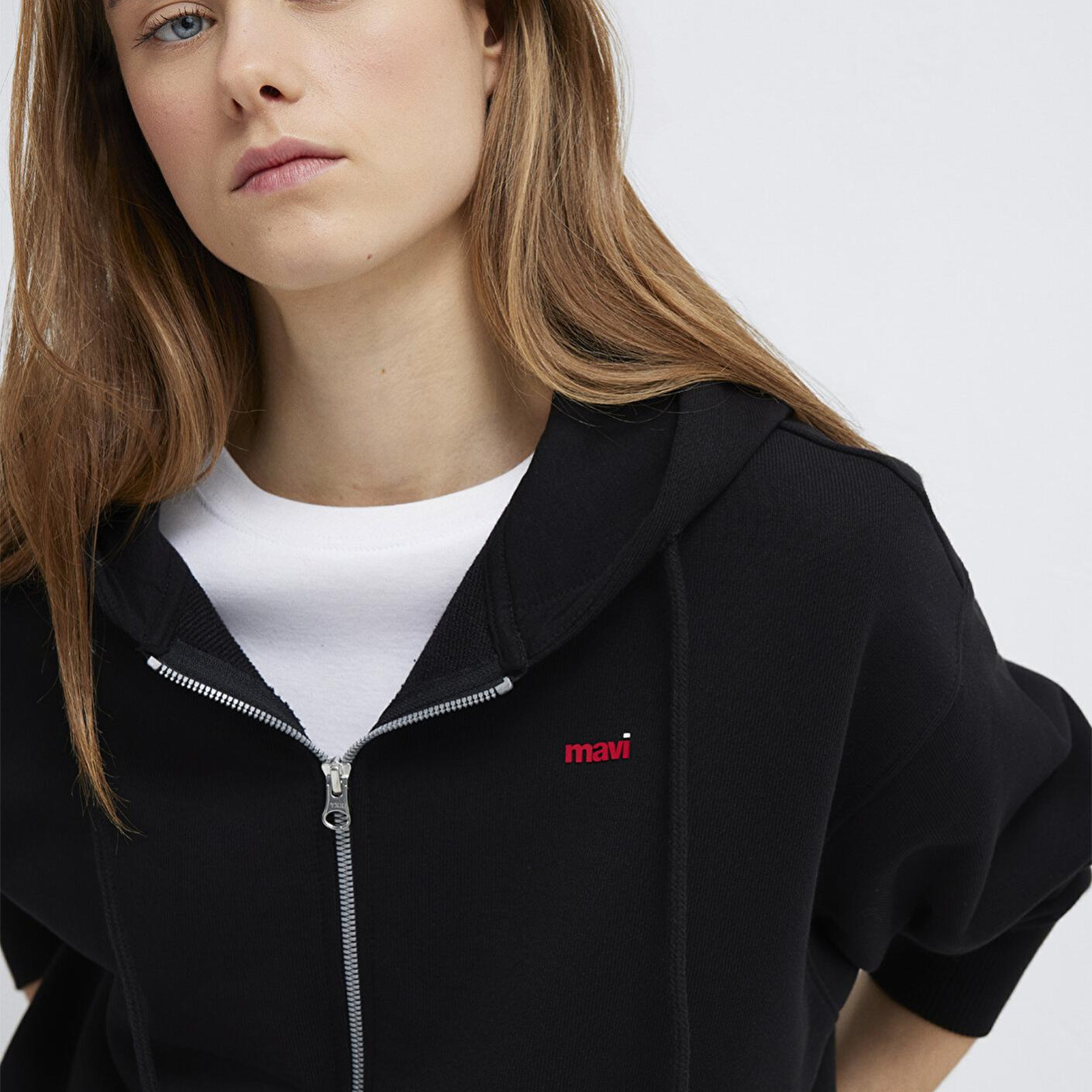 Mavi Mavi Logo Baskılı Kapüşonlu Siyah Sweatshirt 1S10531-900