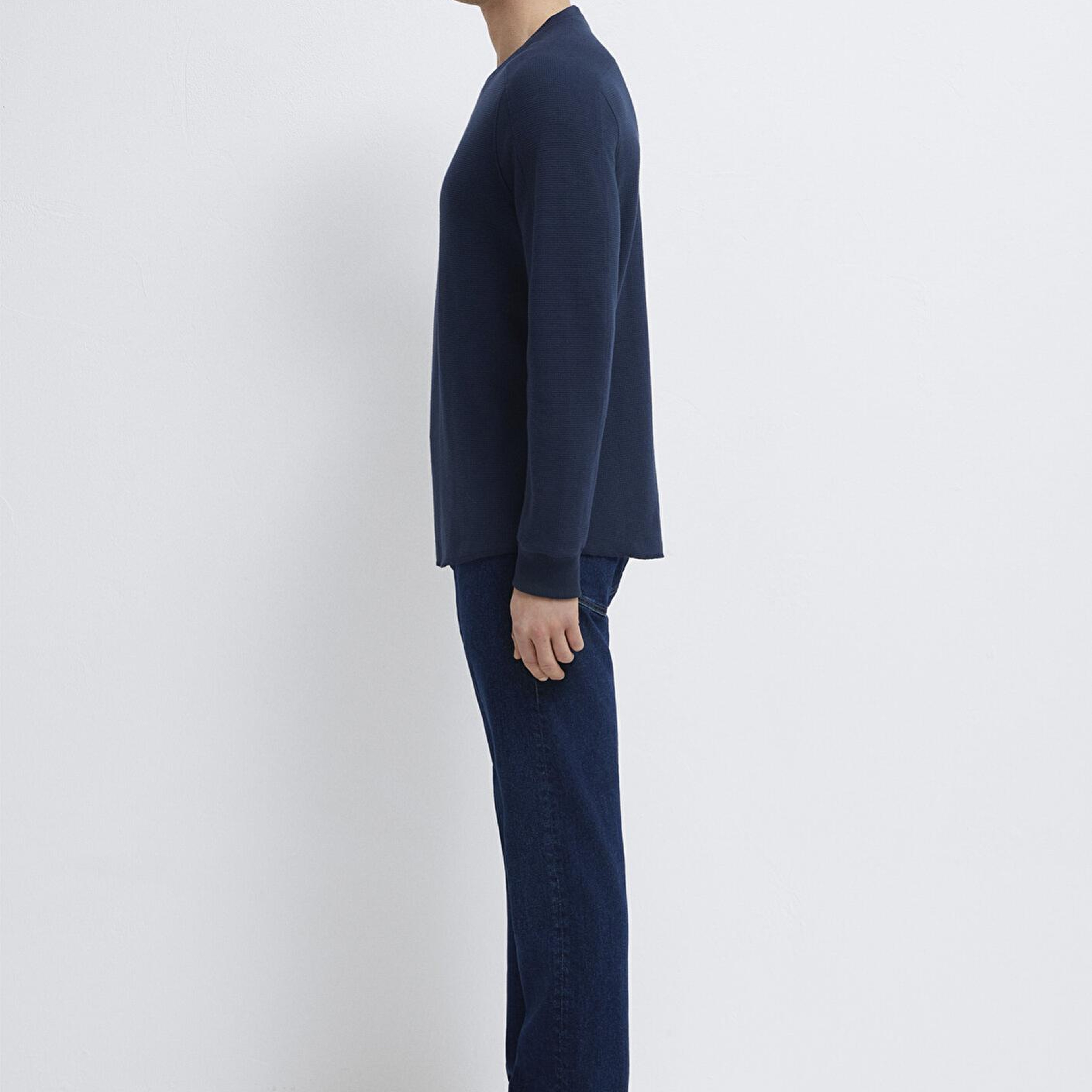 Mavi Uzun Kollu Dokulu Lacivert Basic Tişört Slim Fit / Dar Kesim 0610106-70490