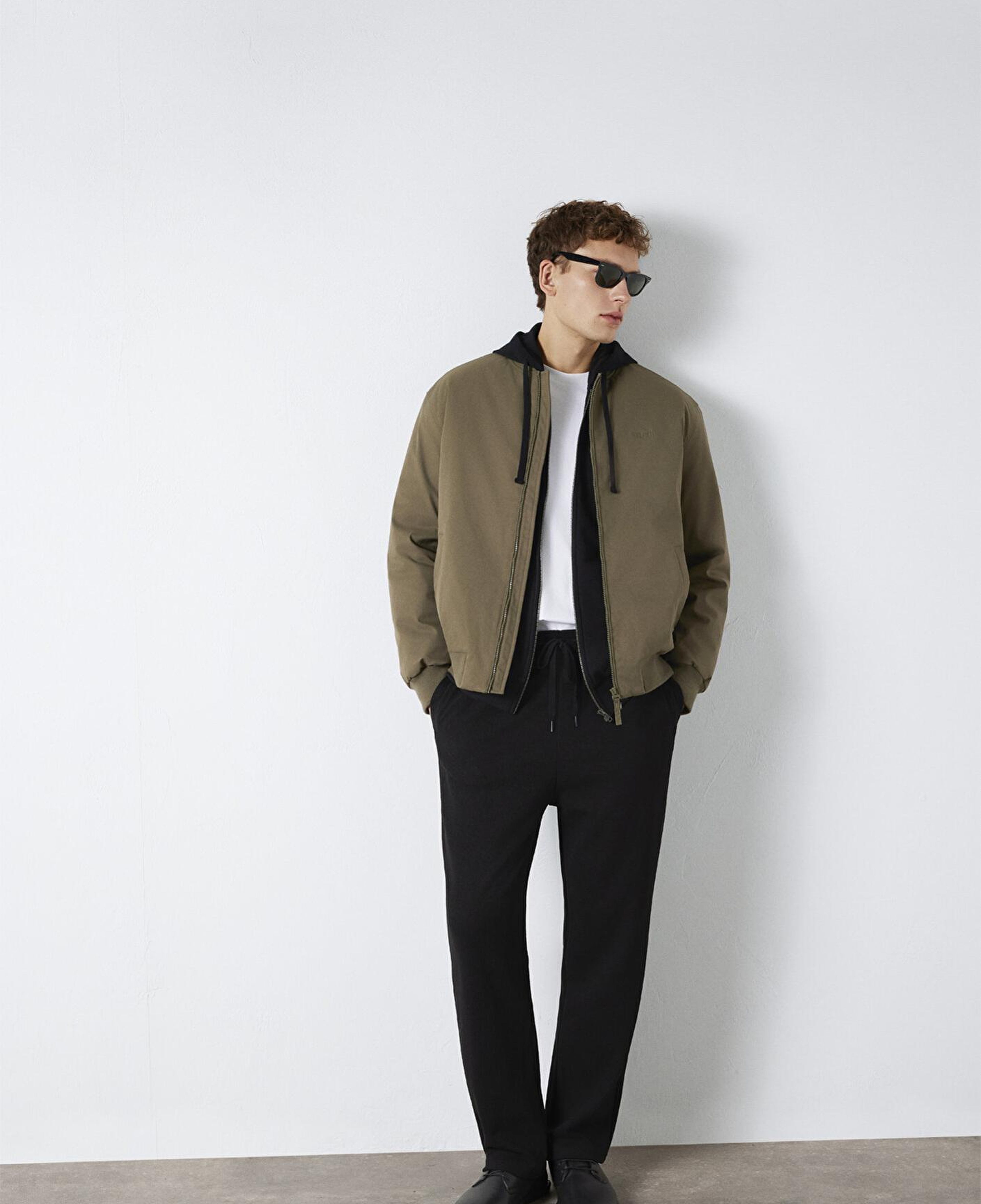 Mavi Siyah Pantolon 0010564-900