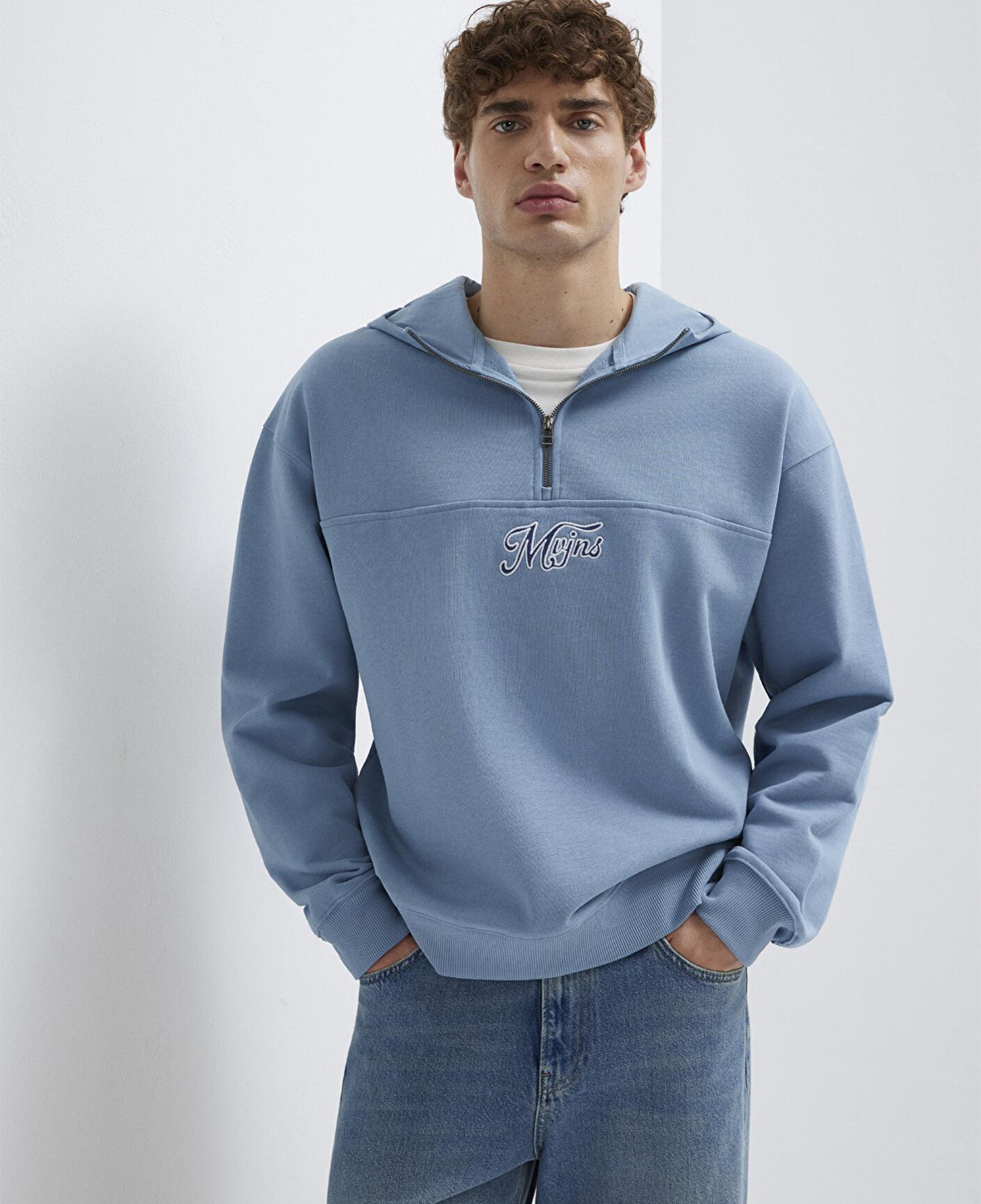 Mavi MVJNS Nakışlı Yarı Fermuarlı Mavi Sweatshirt 0S10543-86998