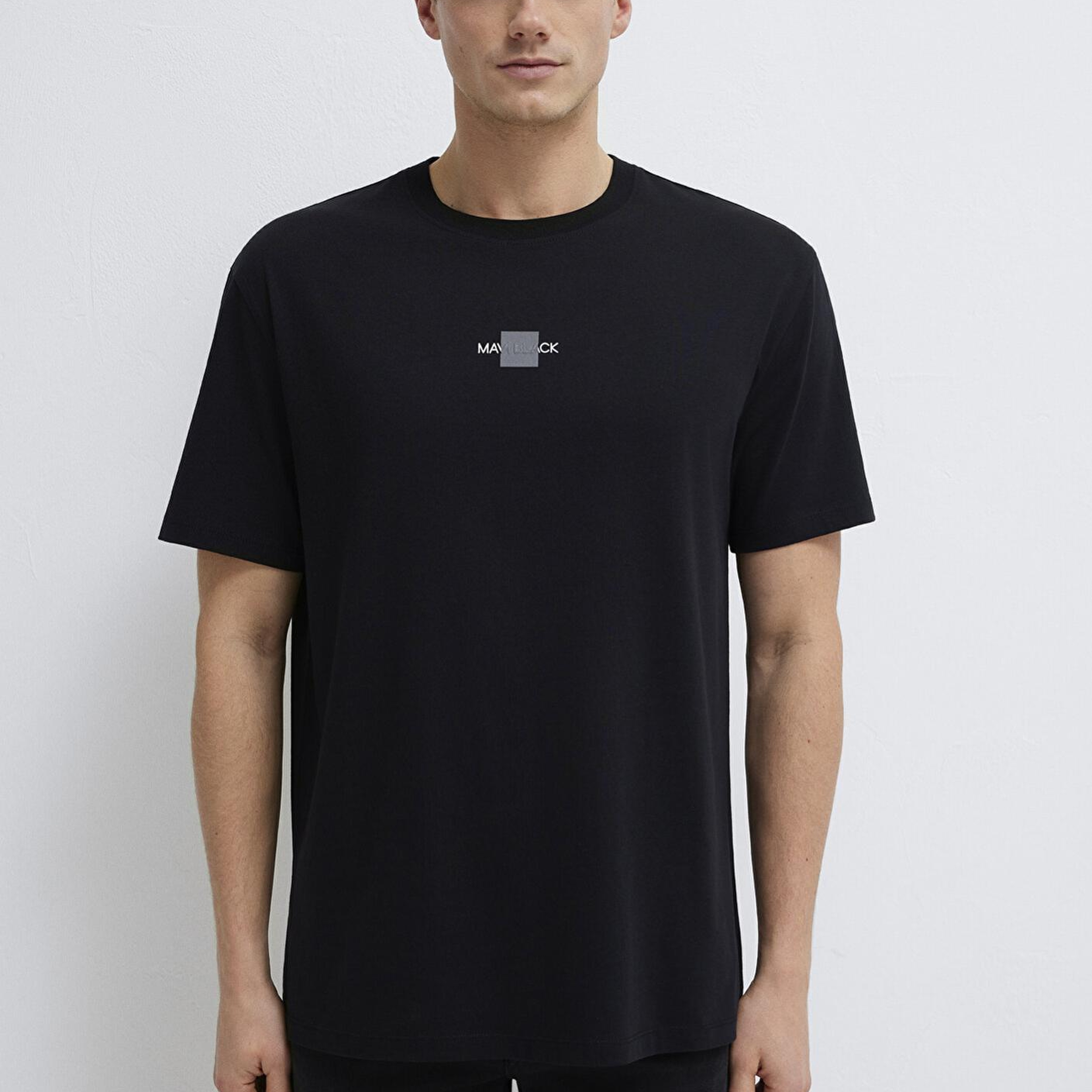 Mavi Mavi Black Reflektörlü Siyah Tişört Loose Fit / Bol Rahat Kesim 0613132-900