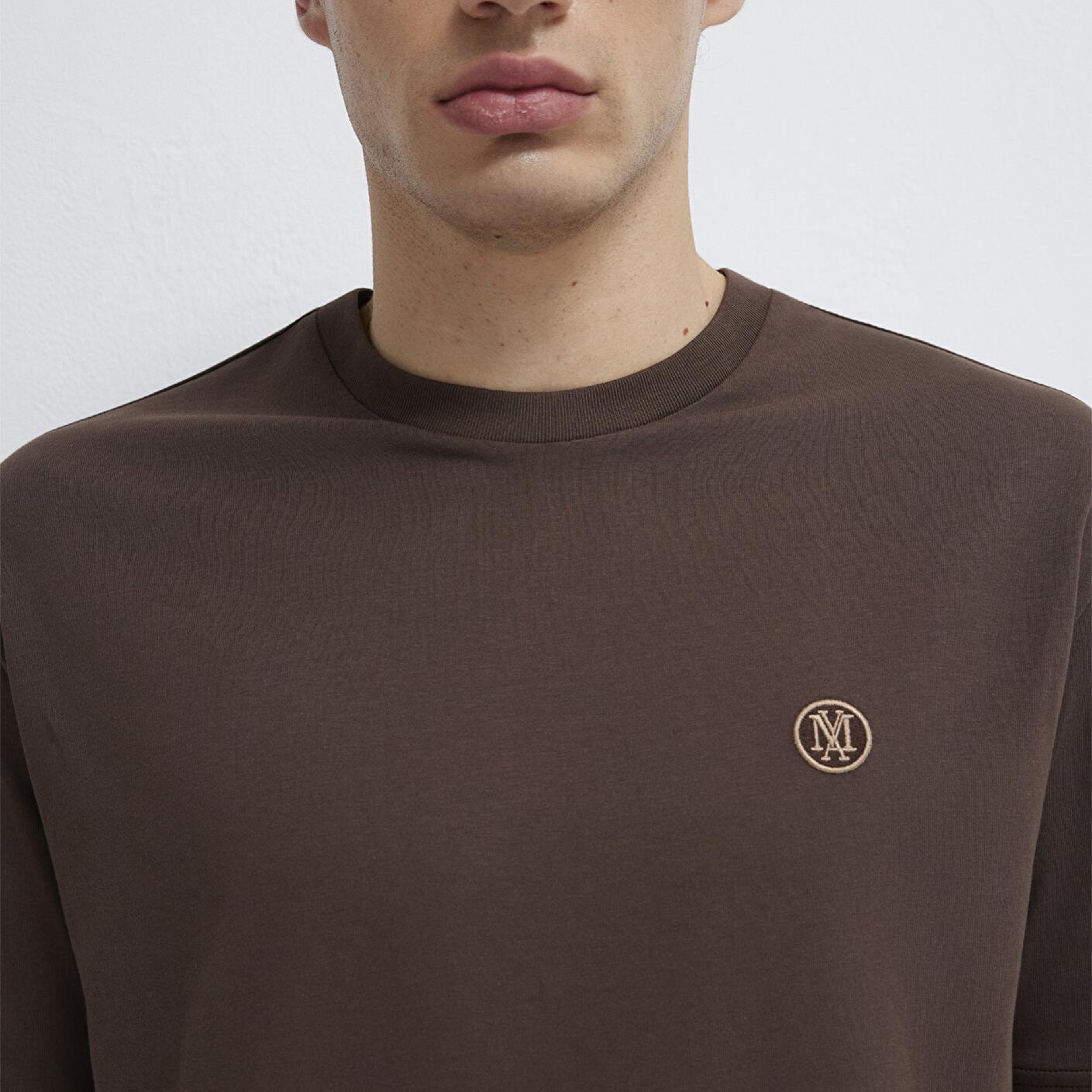 Mavi Mavi Logo İşlemeli Kahverengi Basic Tişört Loose Fit / Bol Rahat Kesim 067074-70251