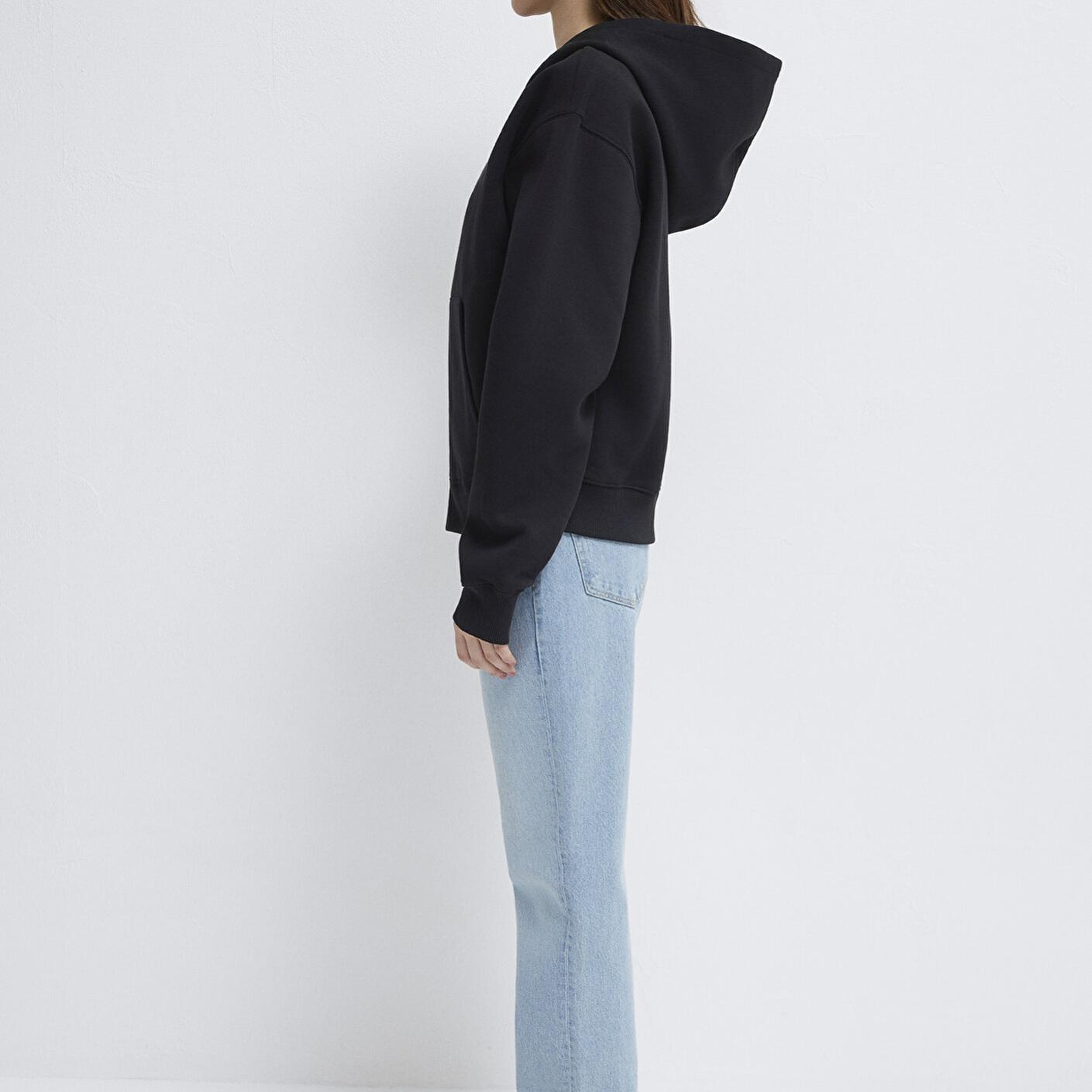 Mavi Mavi Logo Nakış Detaylı Kapüşonlu Siyah Sweatshirt 1S10532-900