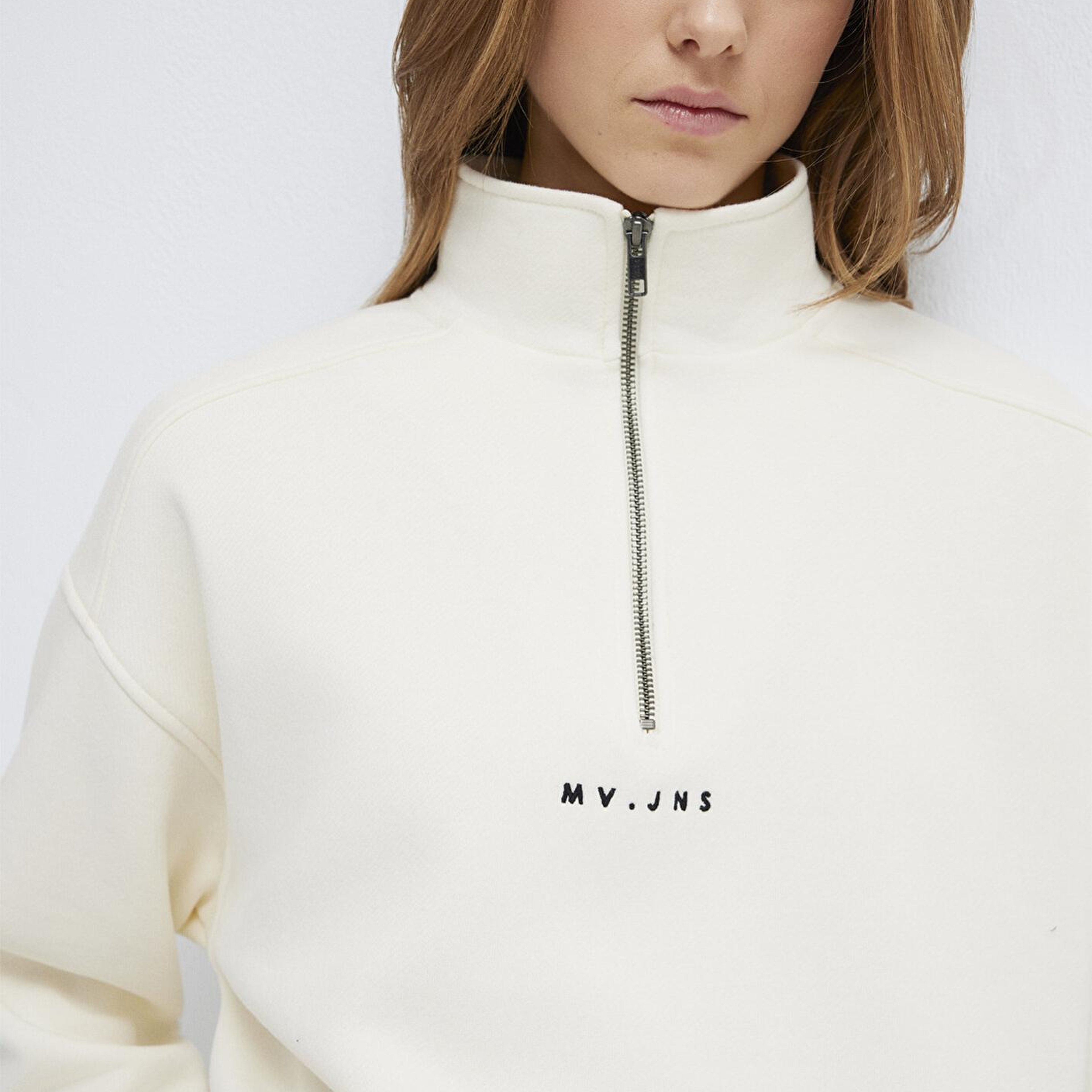 Mavi MVJNS Nakışlı Yarı Fermuarlı Ekru Sweatshirt 1S10533-89145