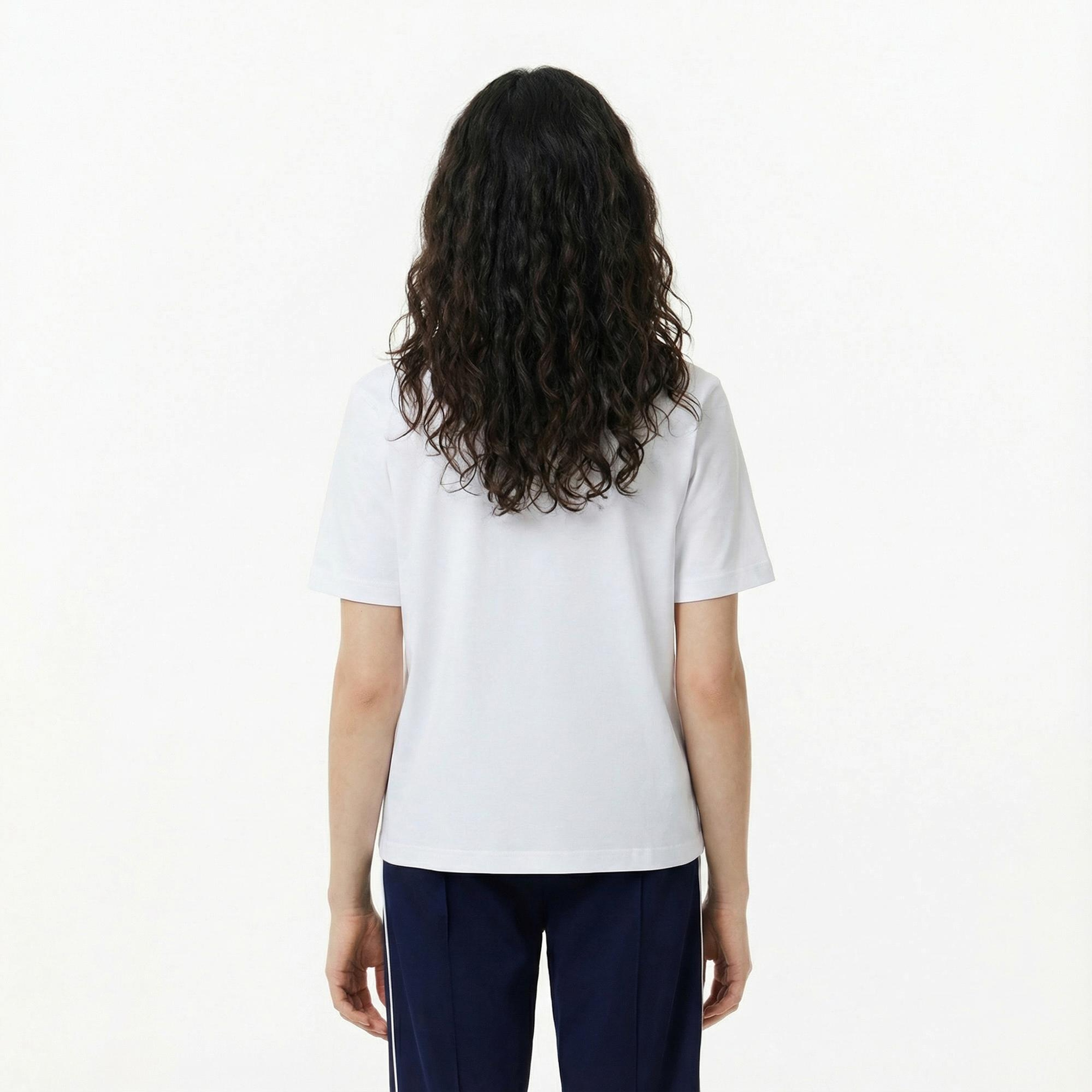 Lacoste Kadın Relaxed Fit V Yaka Beyaz T-Shirt
