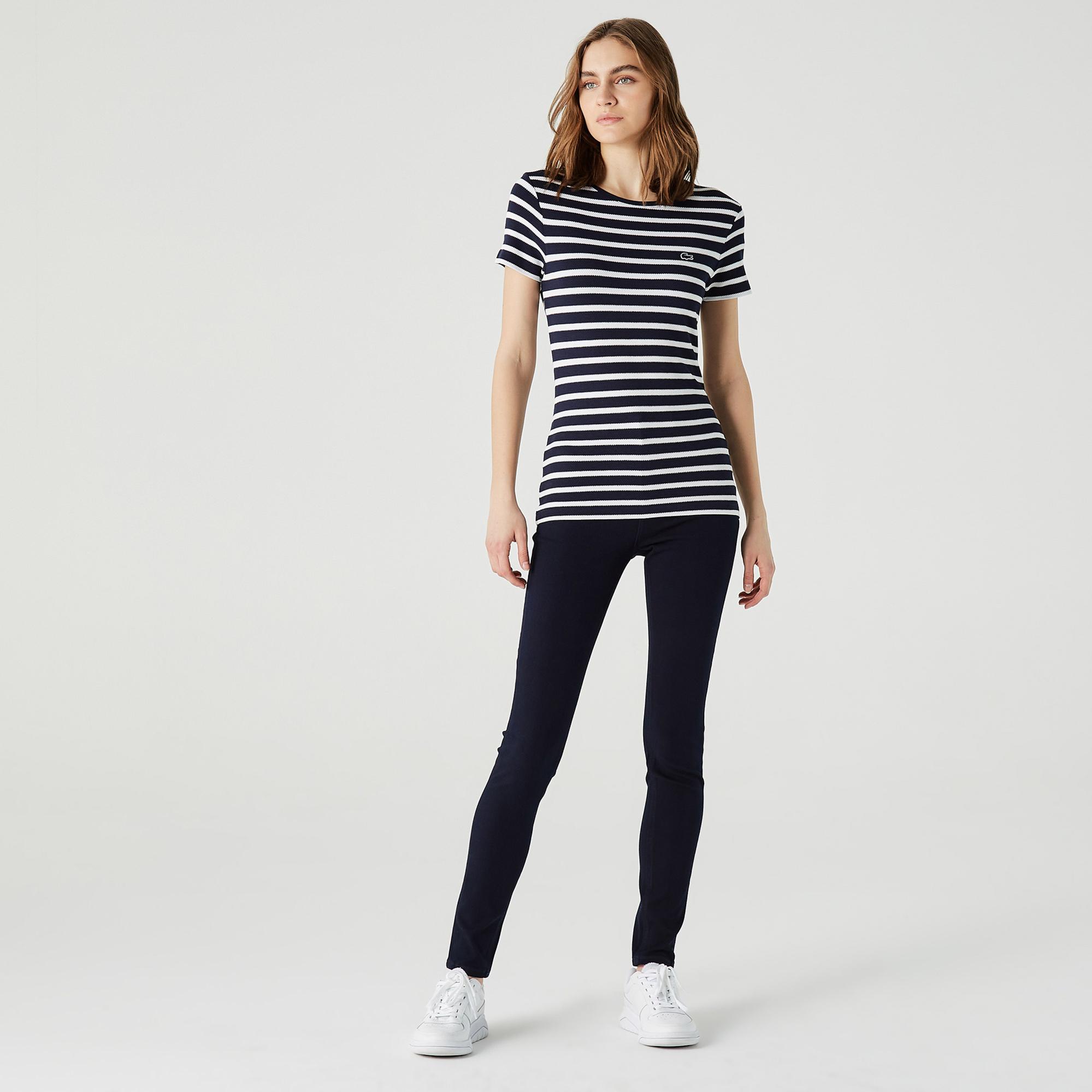 Lacoste Kadın Slim Fit Bisiklet Yaka Çizgili Lacivert T-Shirt