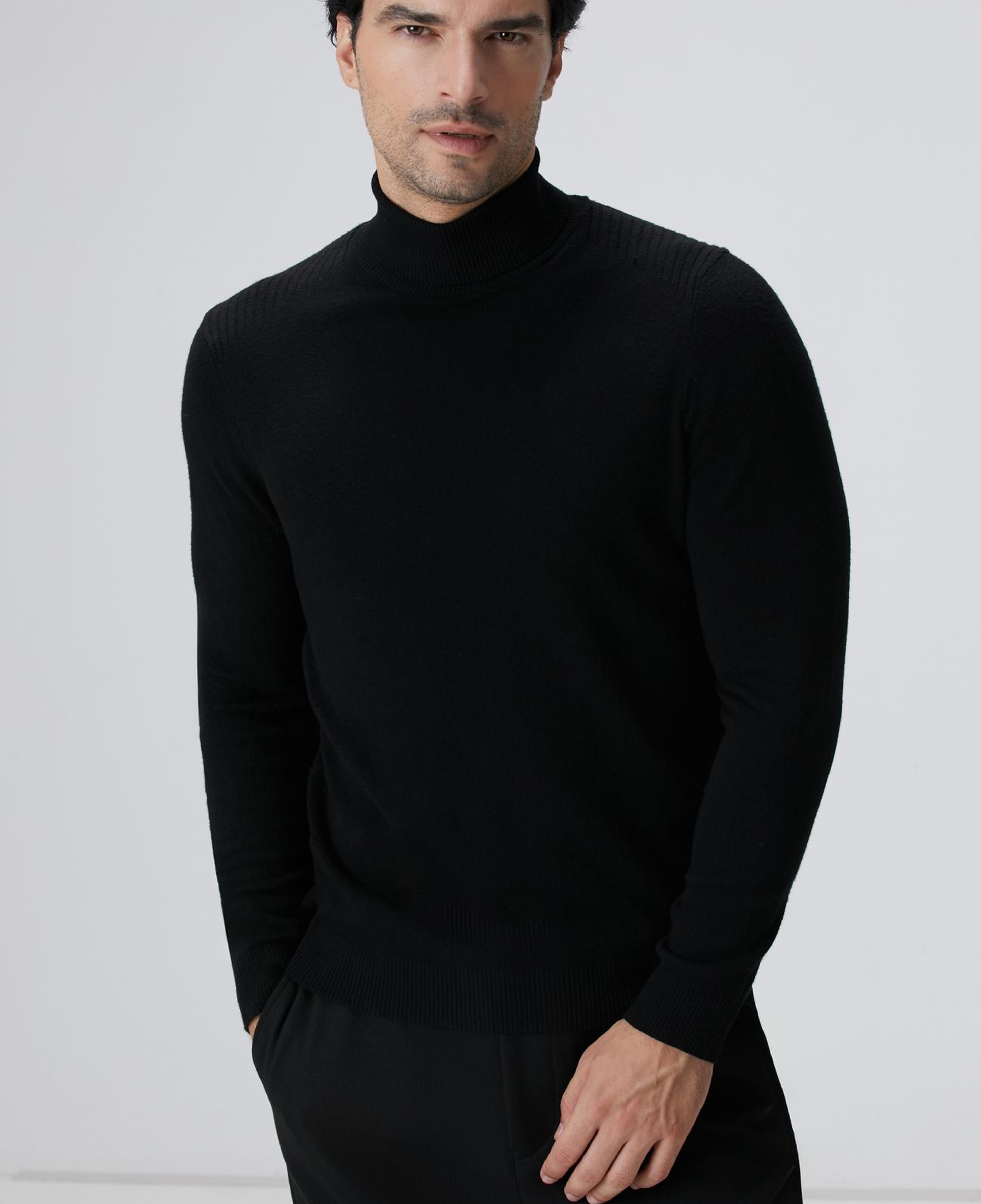 Network Erkek Siyah Balıkçı Yaka Triko Kazak