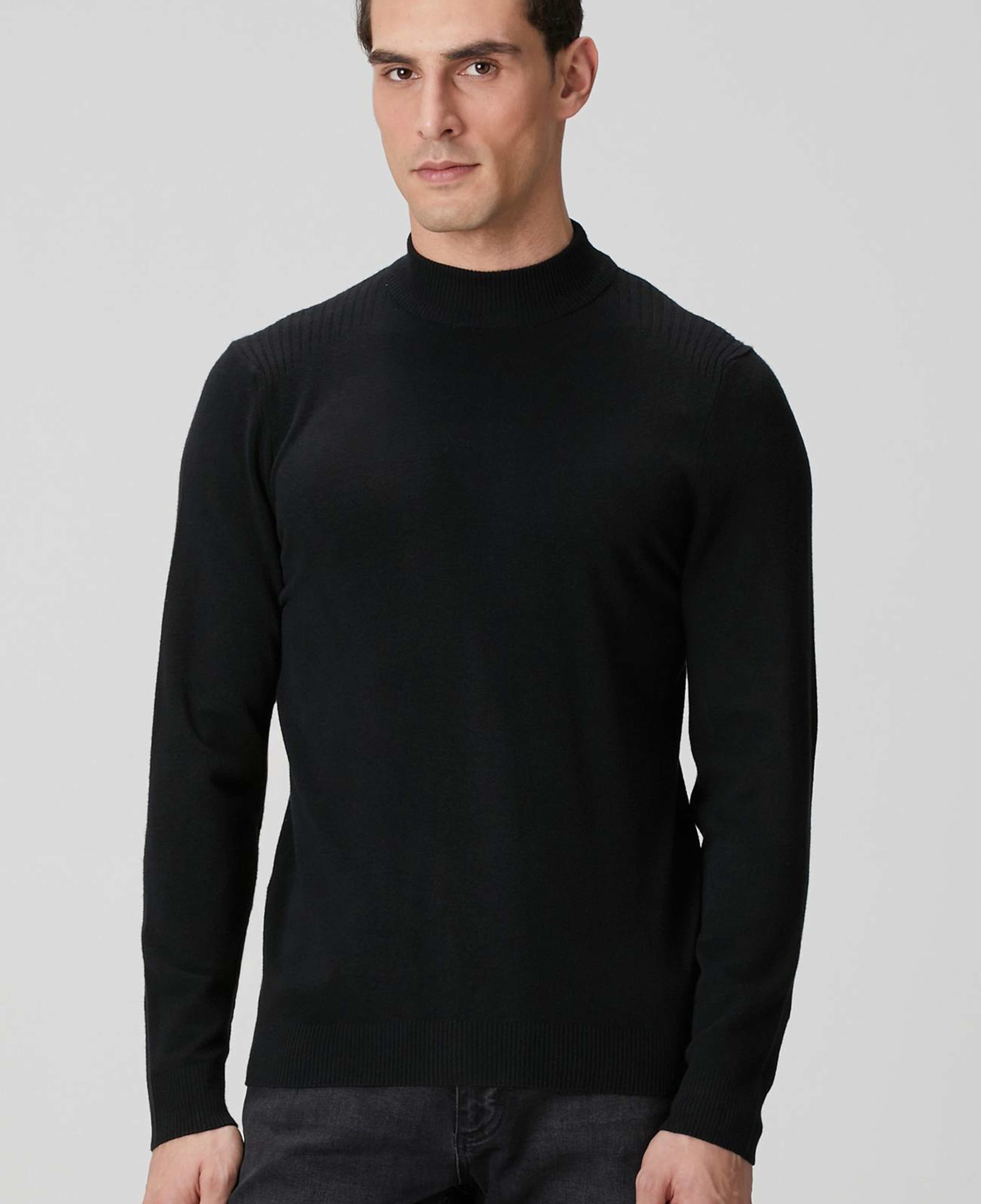 Network Erkek Siyah Yarım Balıkçı Yaka Kazak