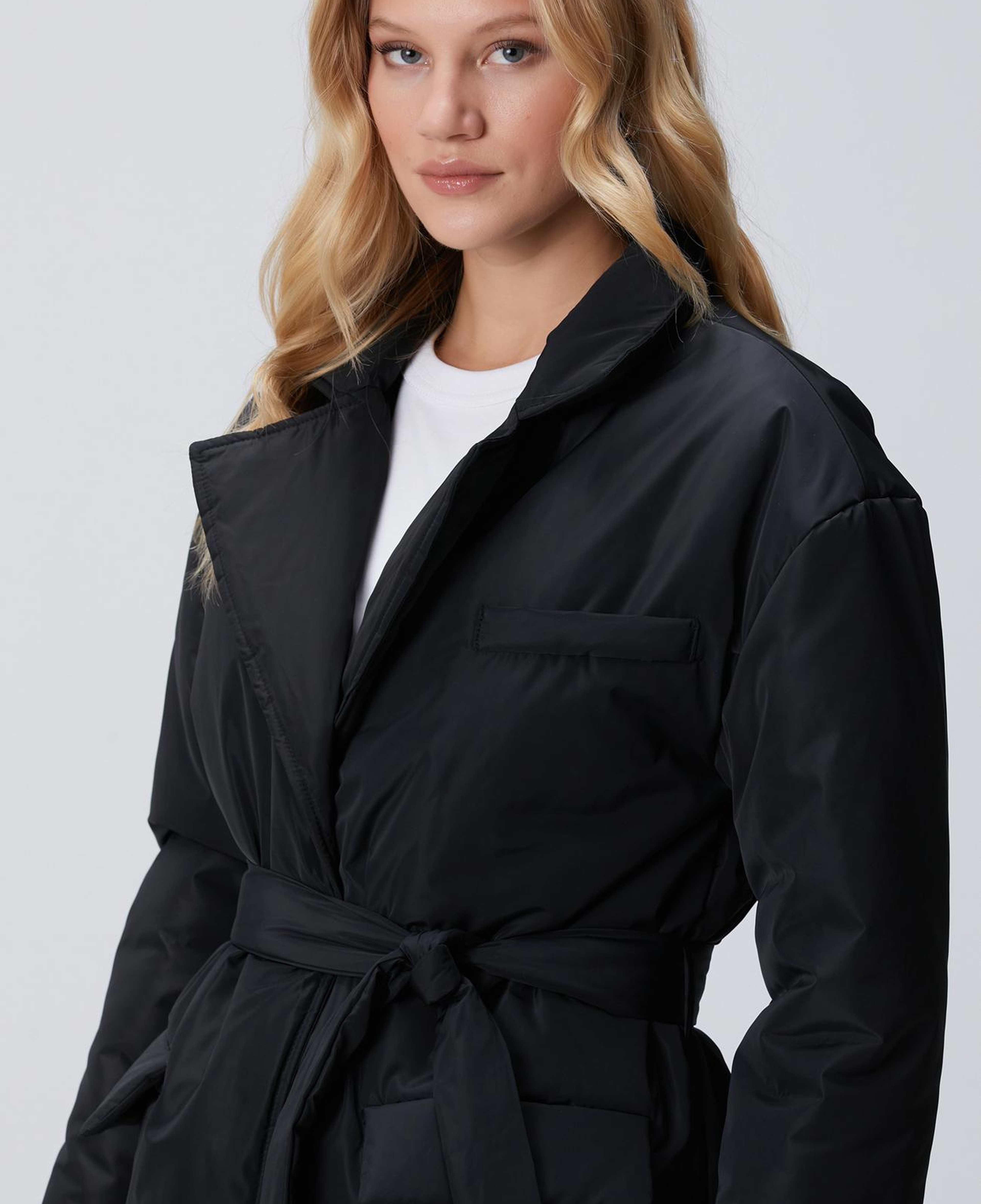 Network Kadın Siyah Belden Kuşaklı Uzun Kaban