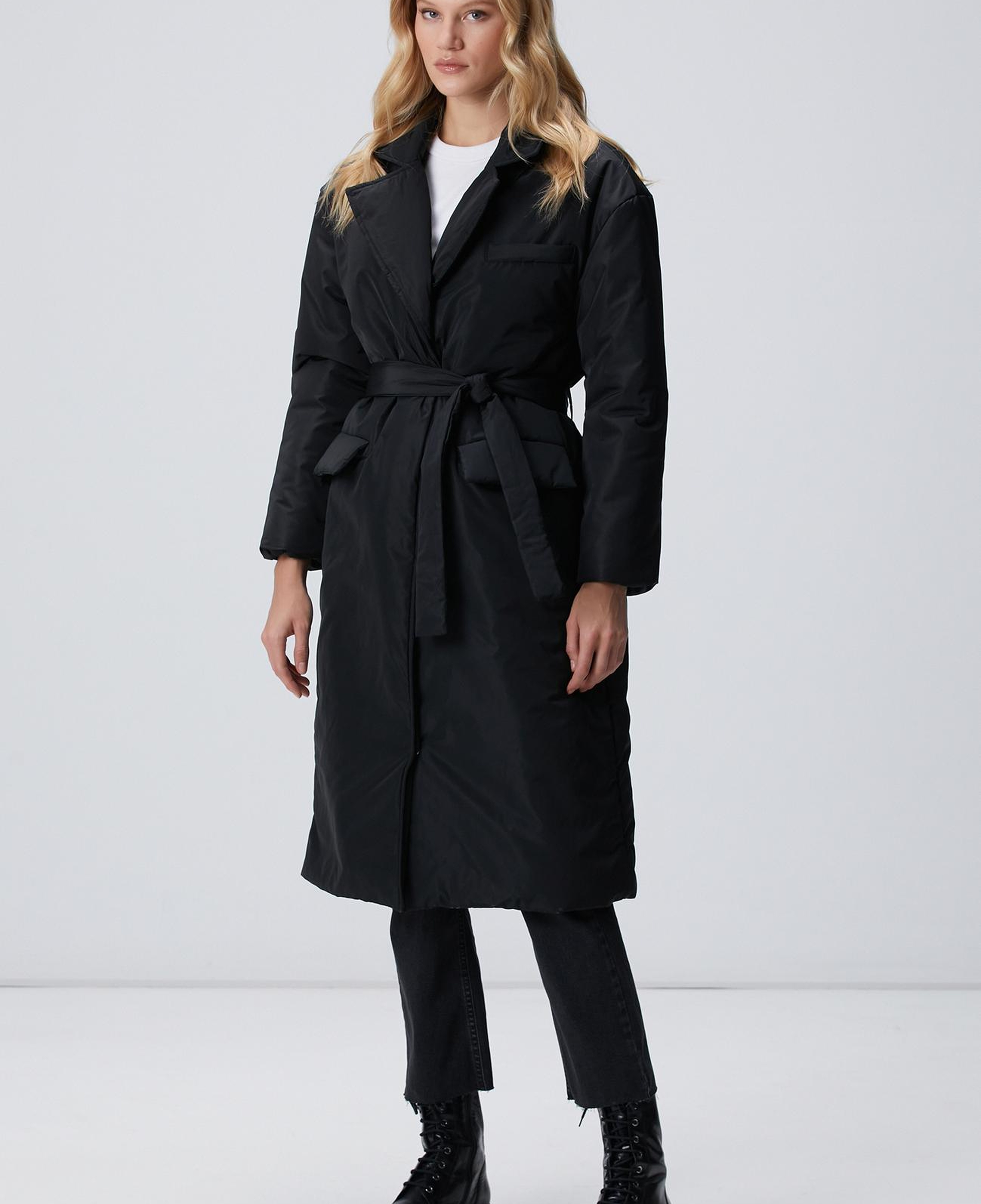 Network Kadın Siyah Belden Kuşaklı Uzun Kaban