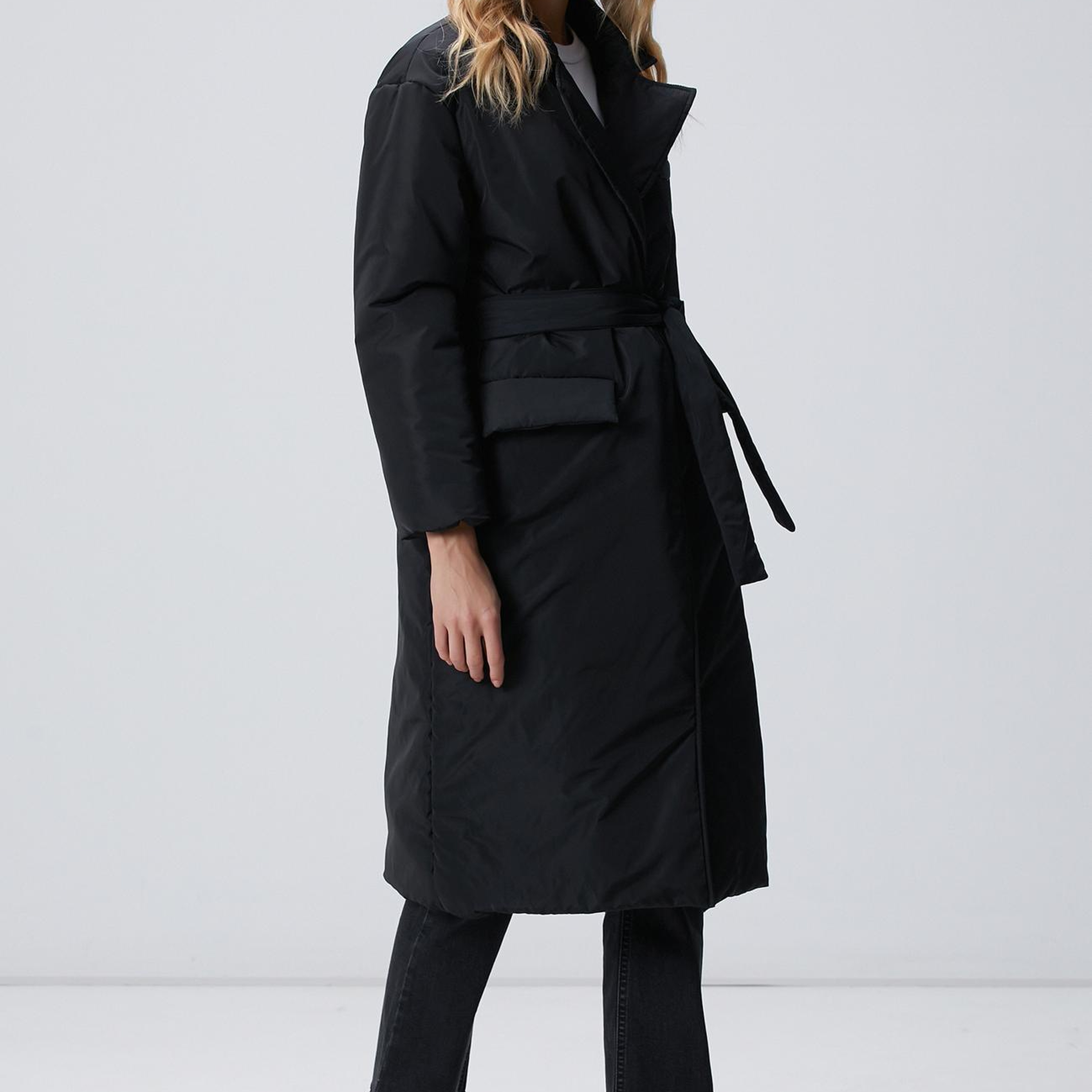 Network Kadın Siyah Belden Kuşaklı Uzun Kaban