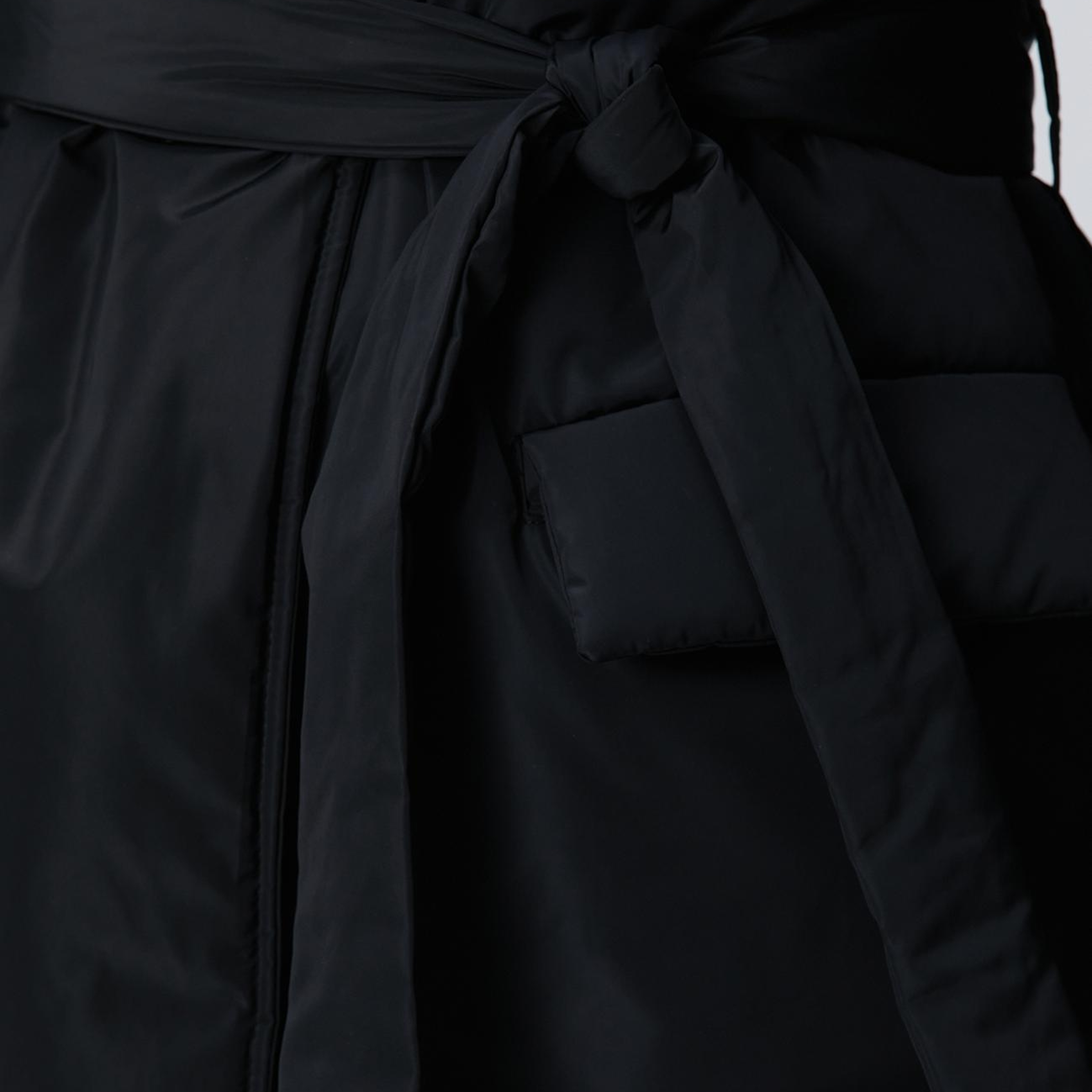 Network Kadın Siyah Belden Kuşaklı Uzun Kaban