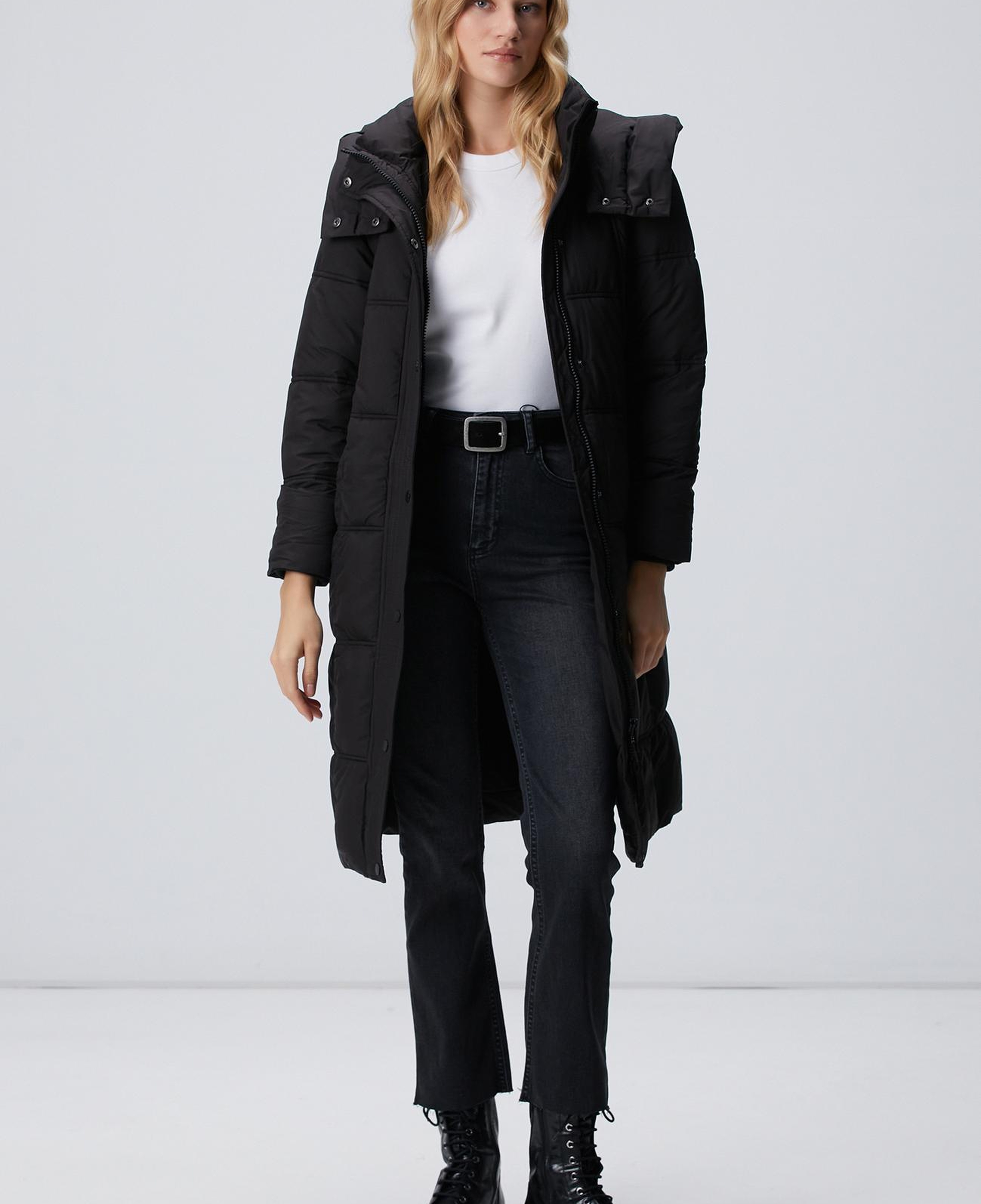 Network Kadın Siyah Kapülonlu Kapitoneli Uzun Kaban