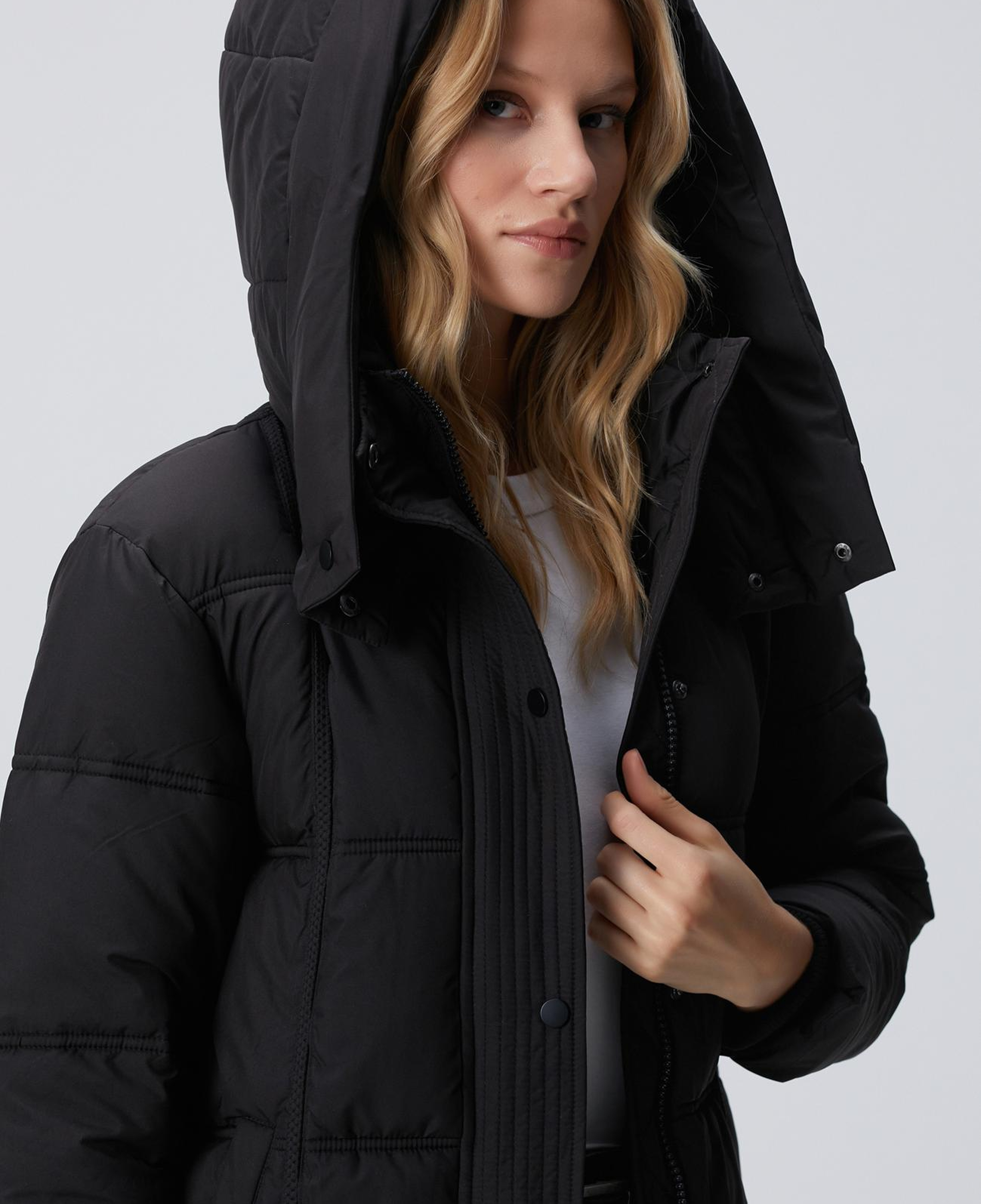 Network Kadın Siyah Kapülonlu Kapitoneli Uzun Kaban