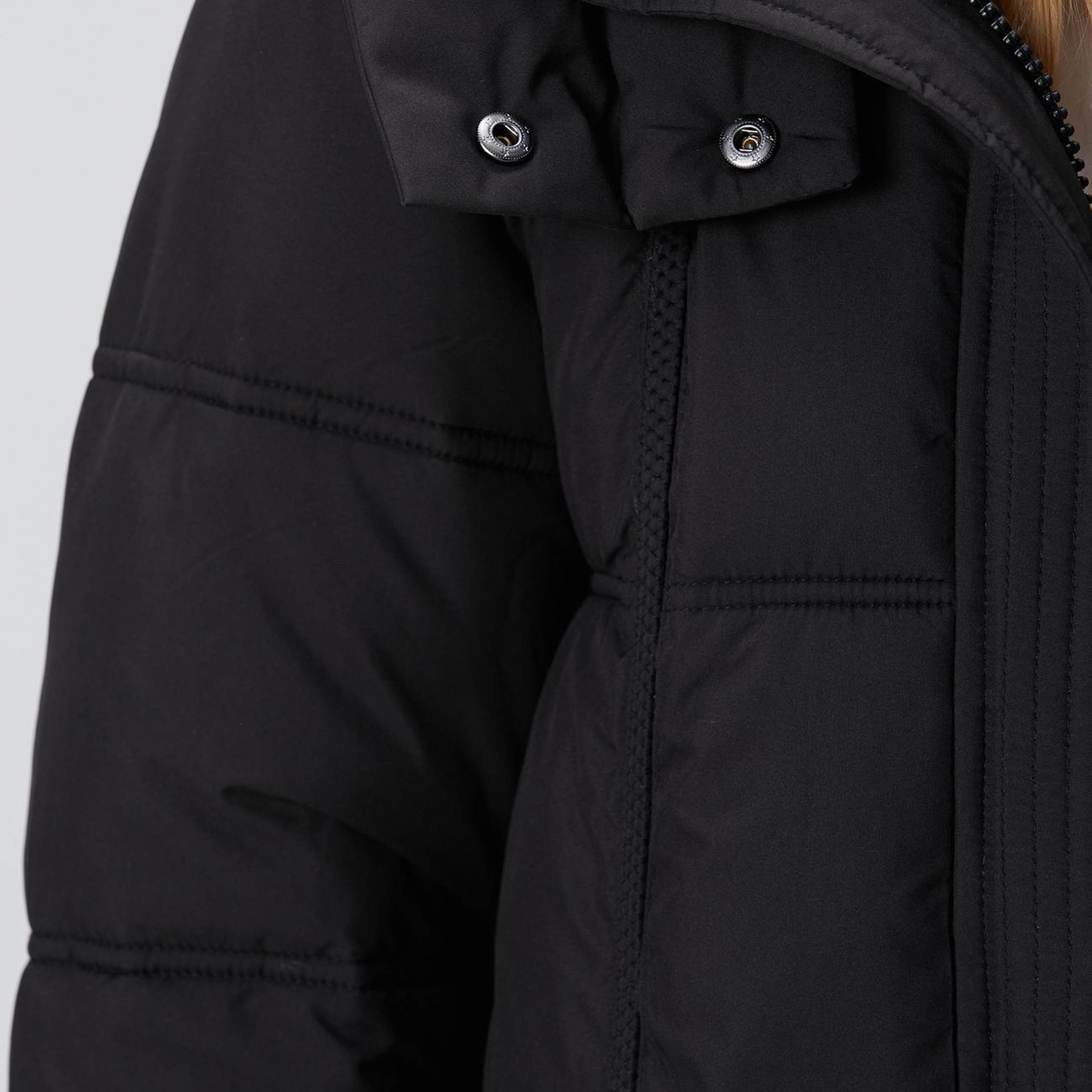 Network Kadın Siyah Kapülonlu Kapitoneli Uzun Kaban