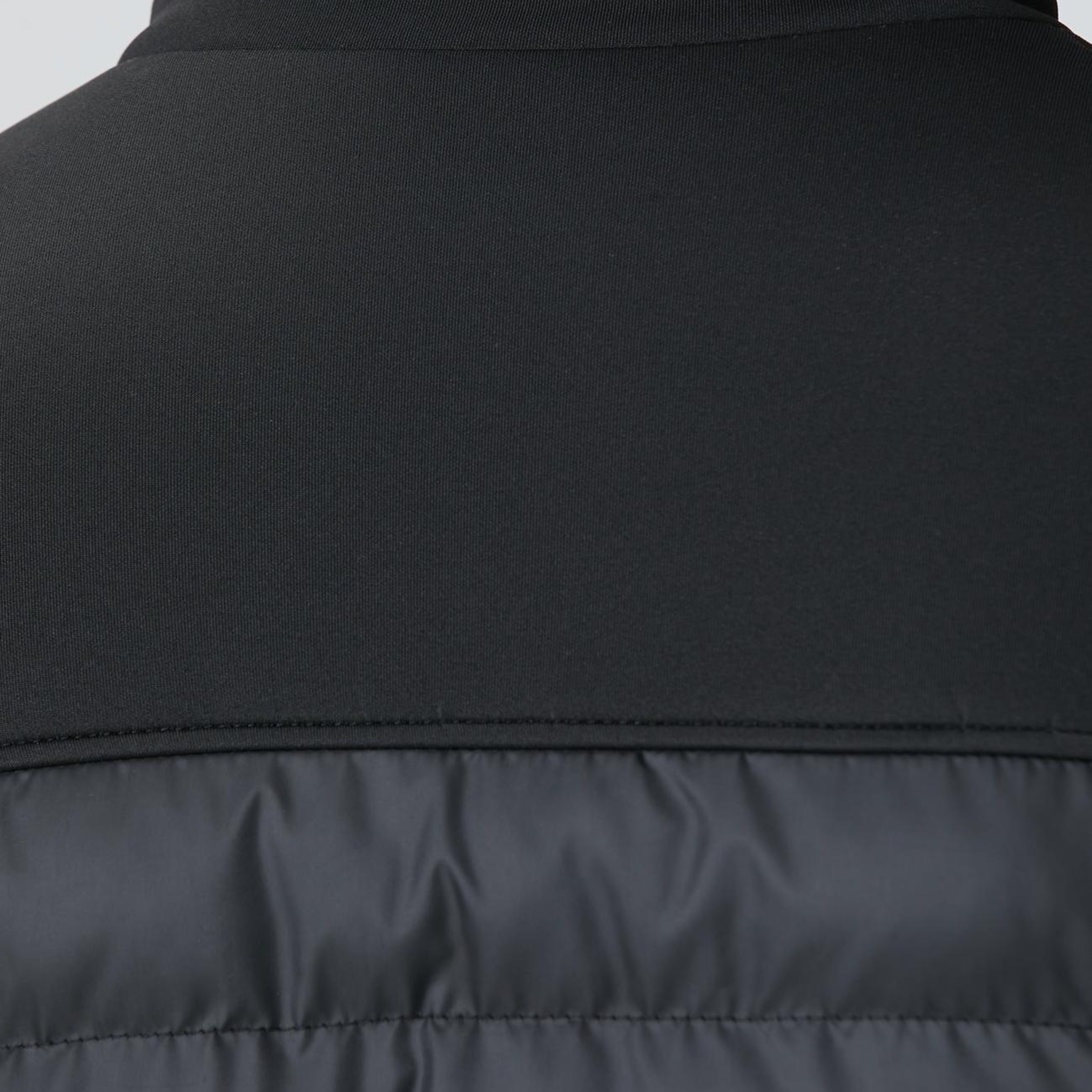 Network Erkek Siyah Scuba Garnili Kapitoneli Mont