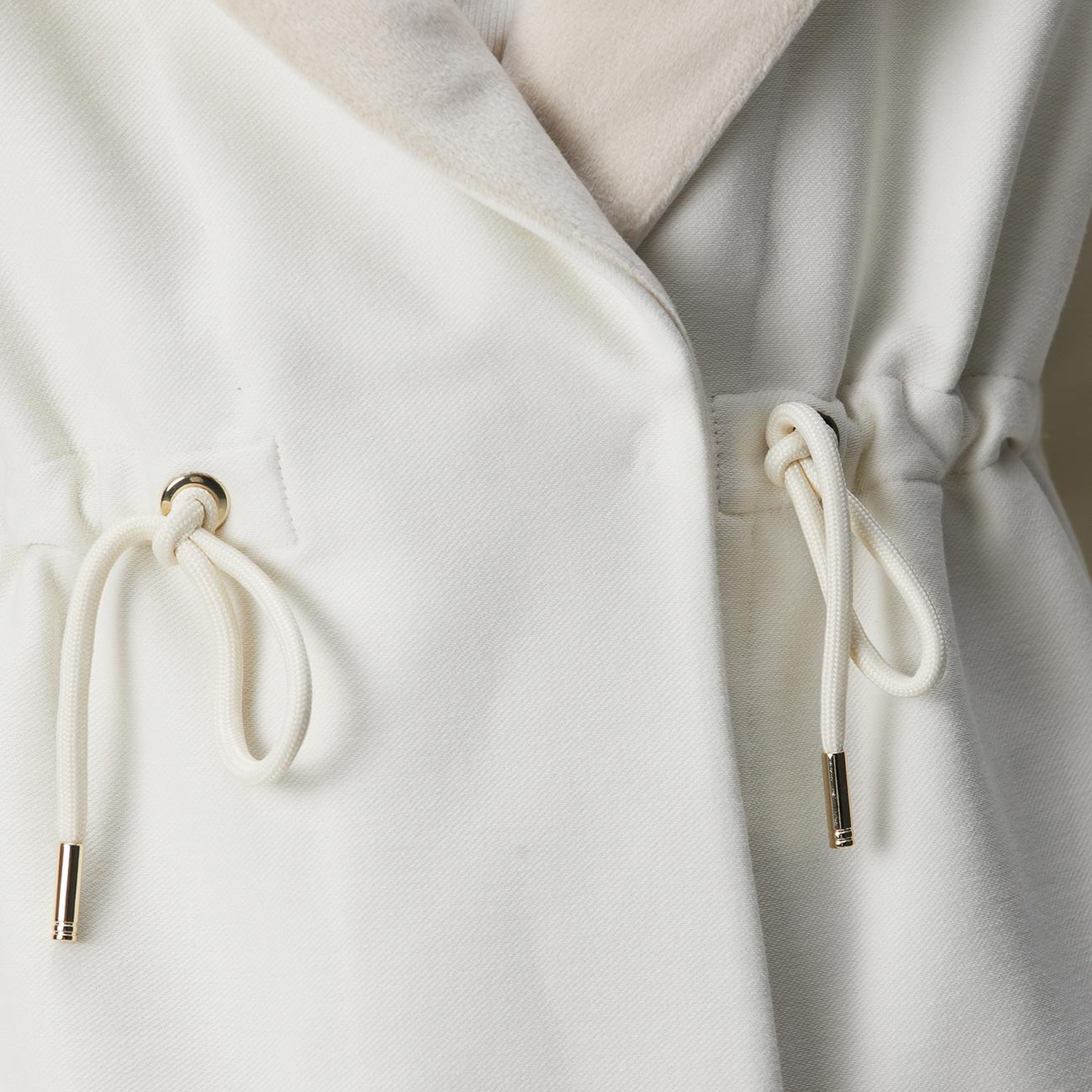 Network Kadın Kırık Beyaz Kapüşonlu Örme Ceket