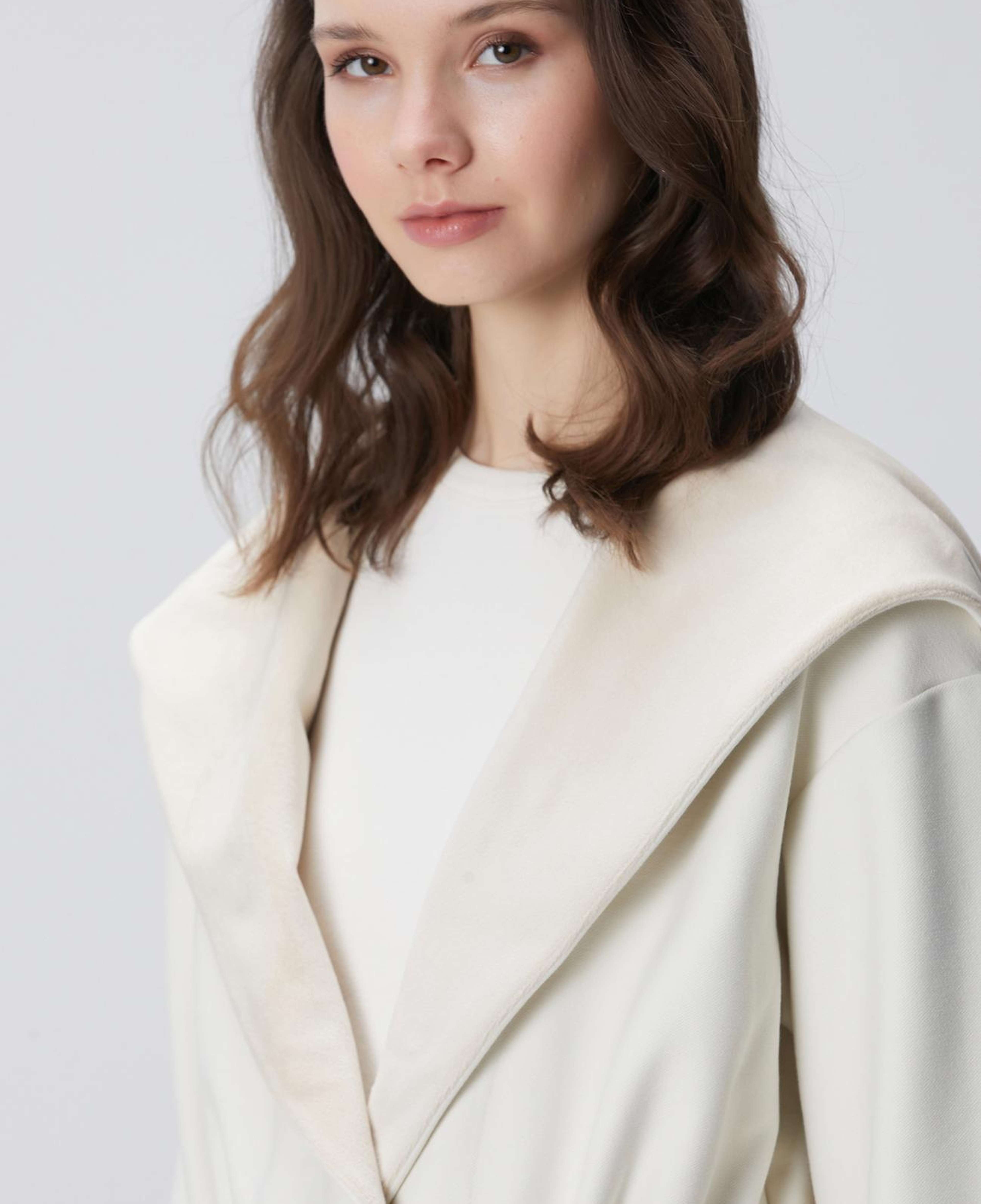 Network Kadın Kırık Beyaz Kapüşonlu Örme Ceket