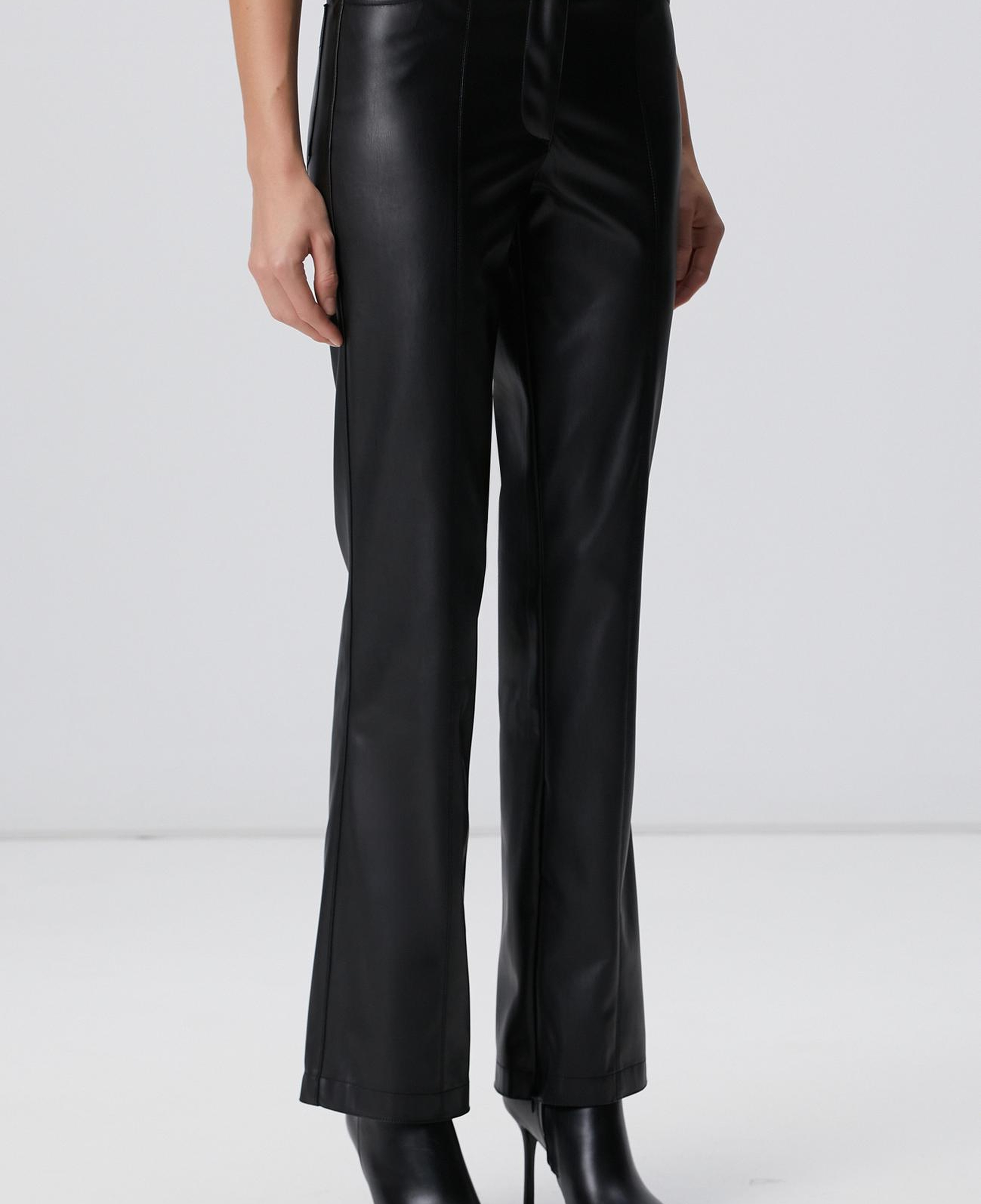 Network Kadın Siyah Vegan Deri Pantolon