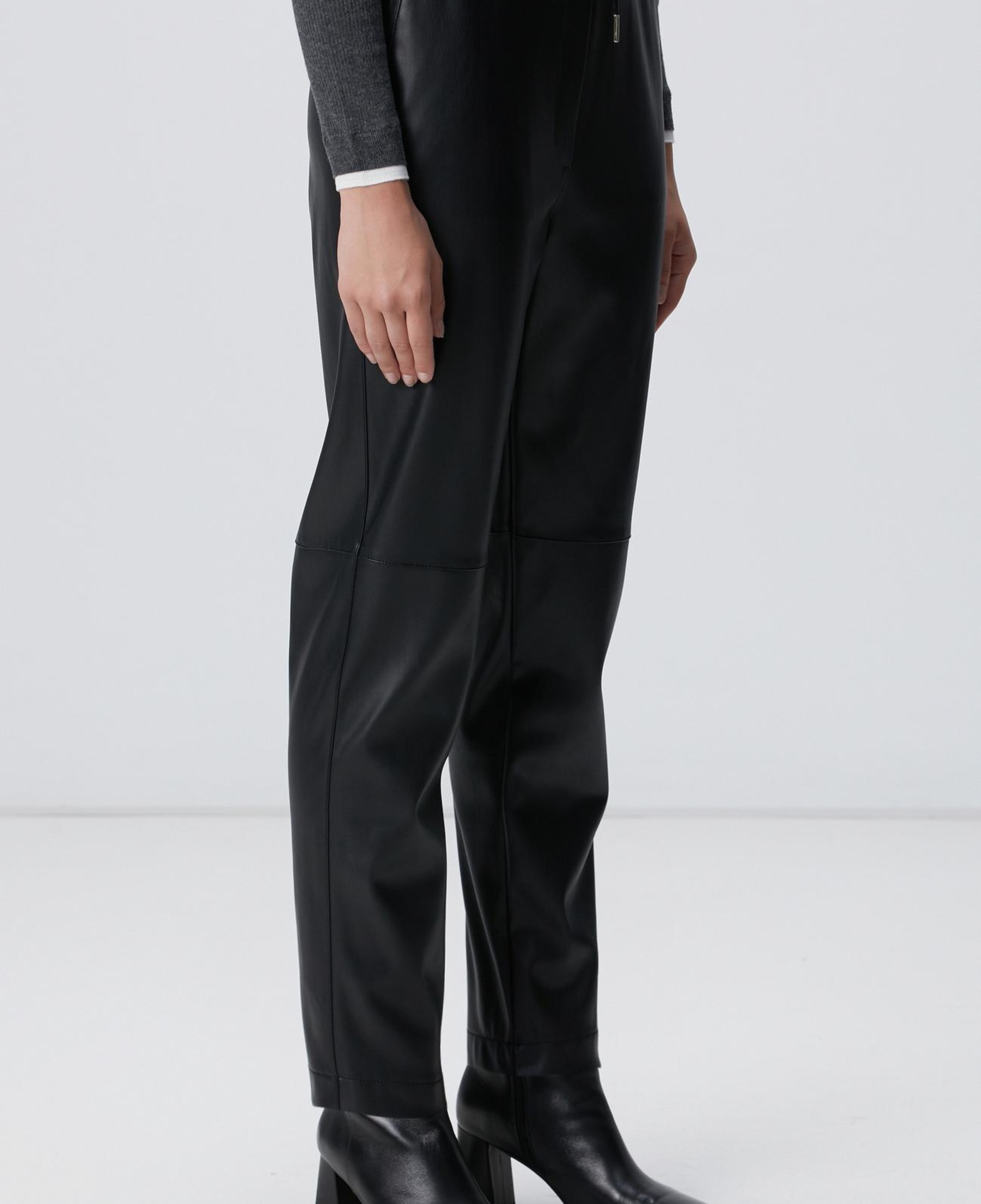 Network Kadın Siyah Vegan Deri Pantolon