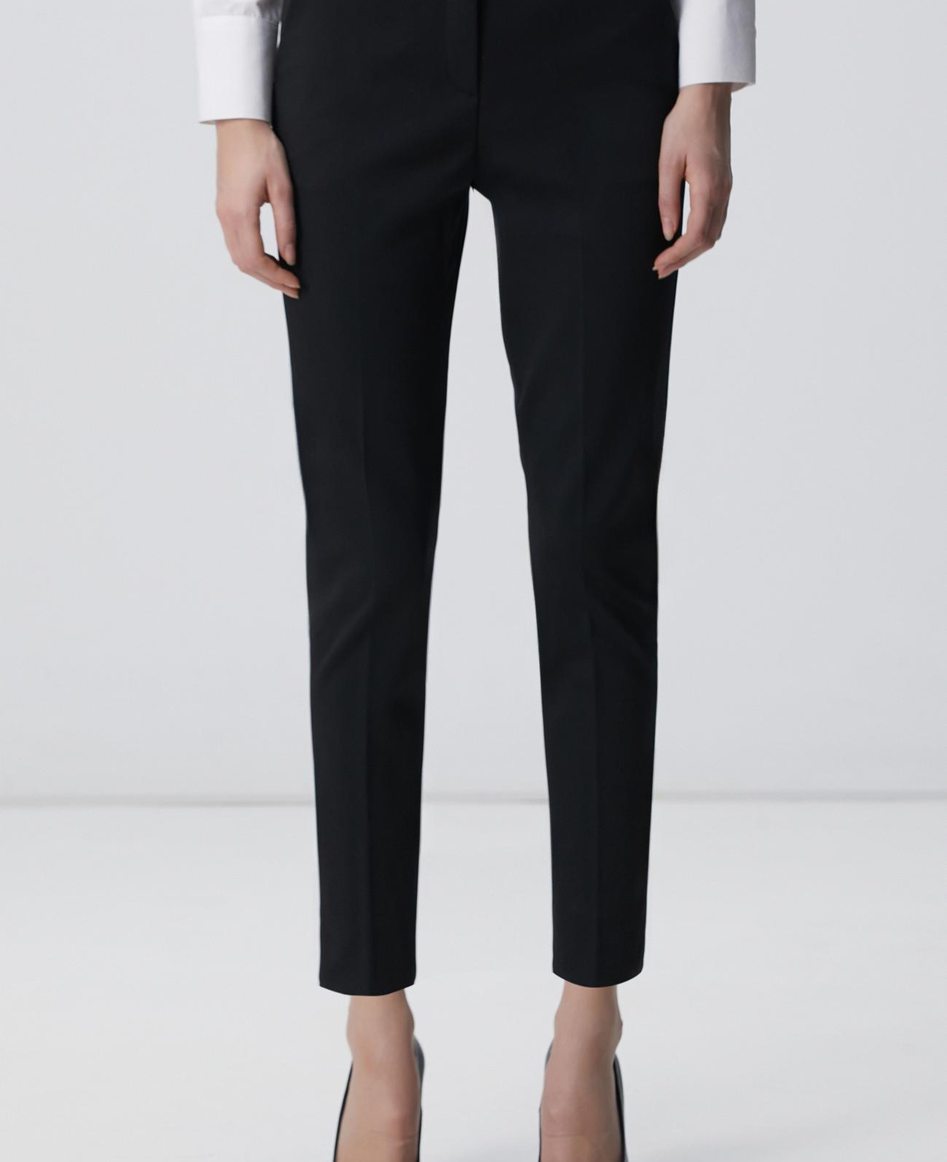 Network Kadın Siyah Kemeri Lastik Detaylı Pantolon