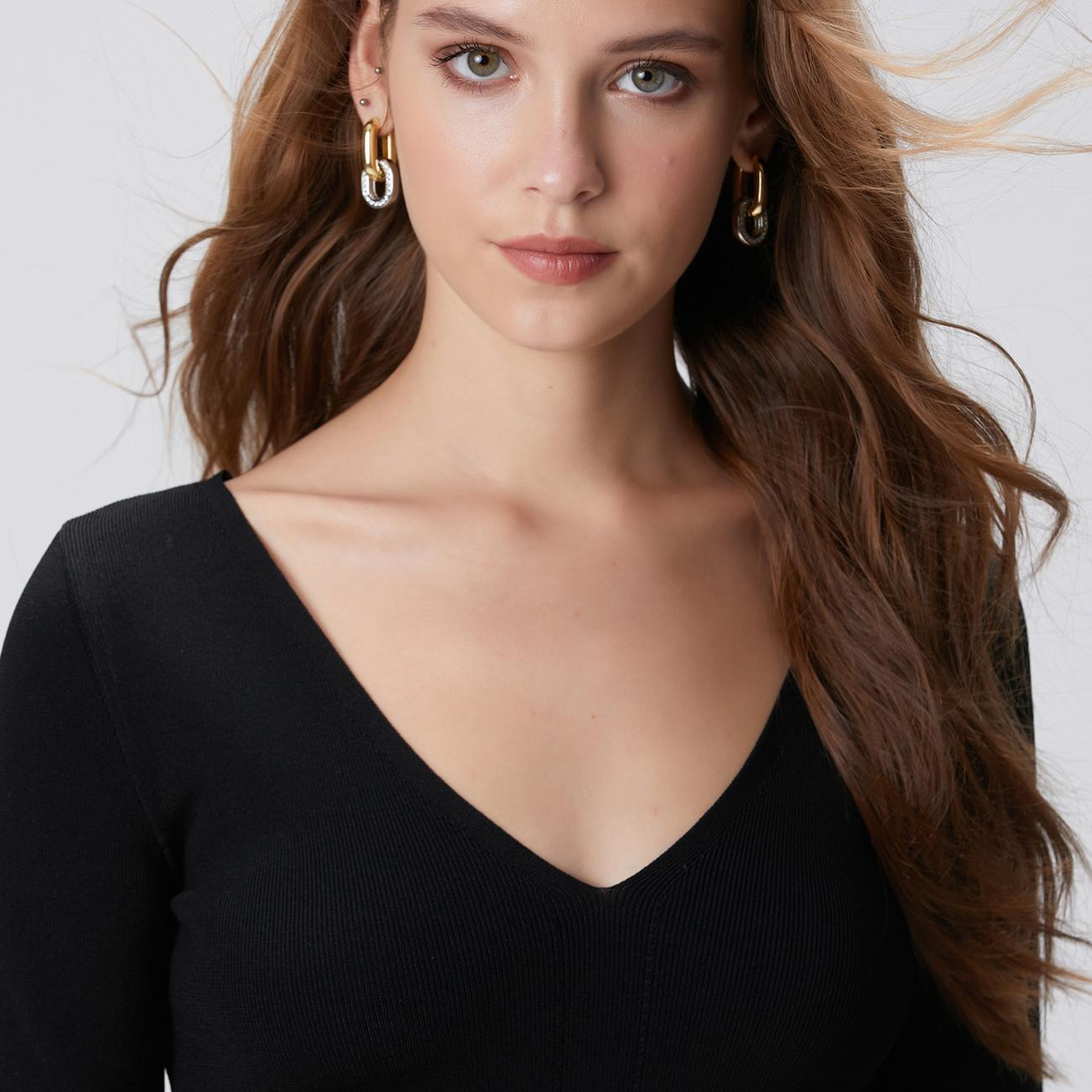 Network Kadın Siyah V Yaka Basic Kazak