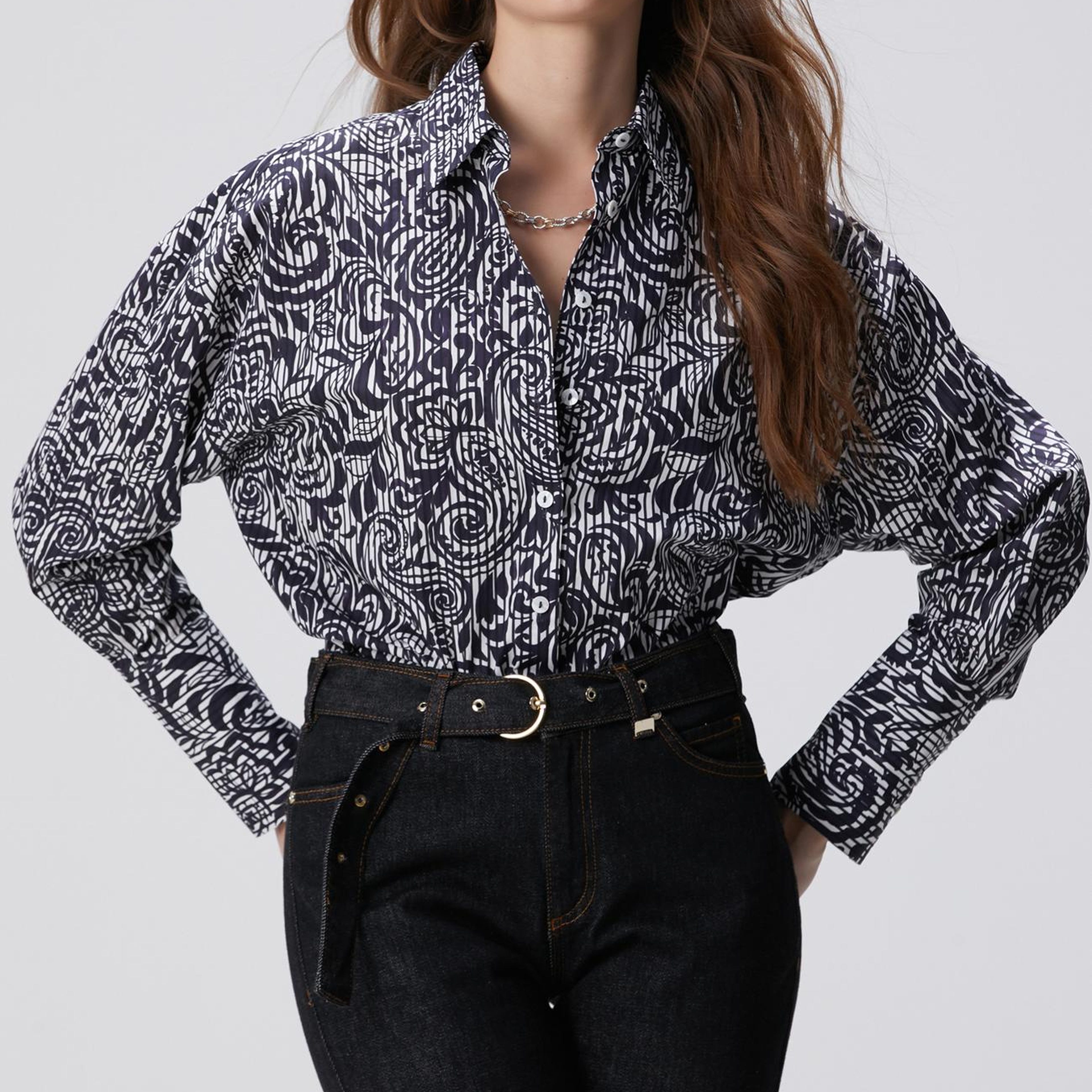 Network Kadın Lacivert Beyaz Desenli Gömlek